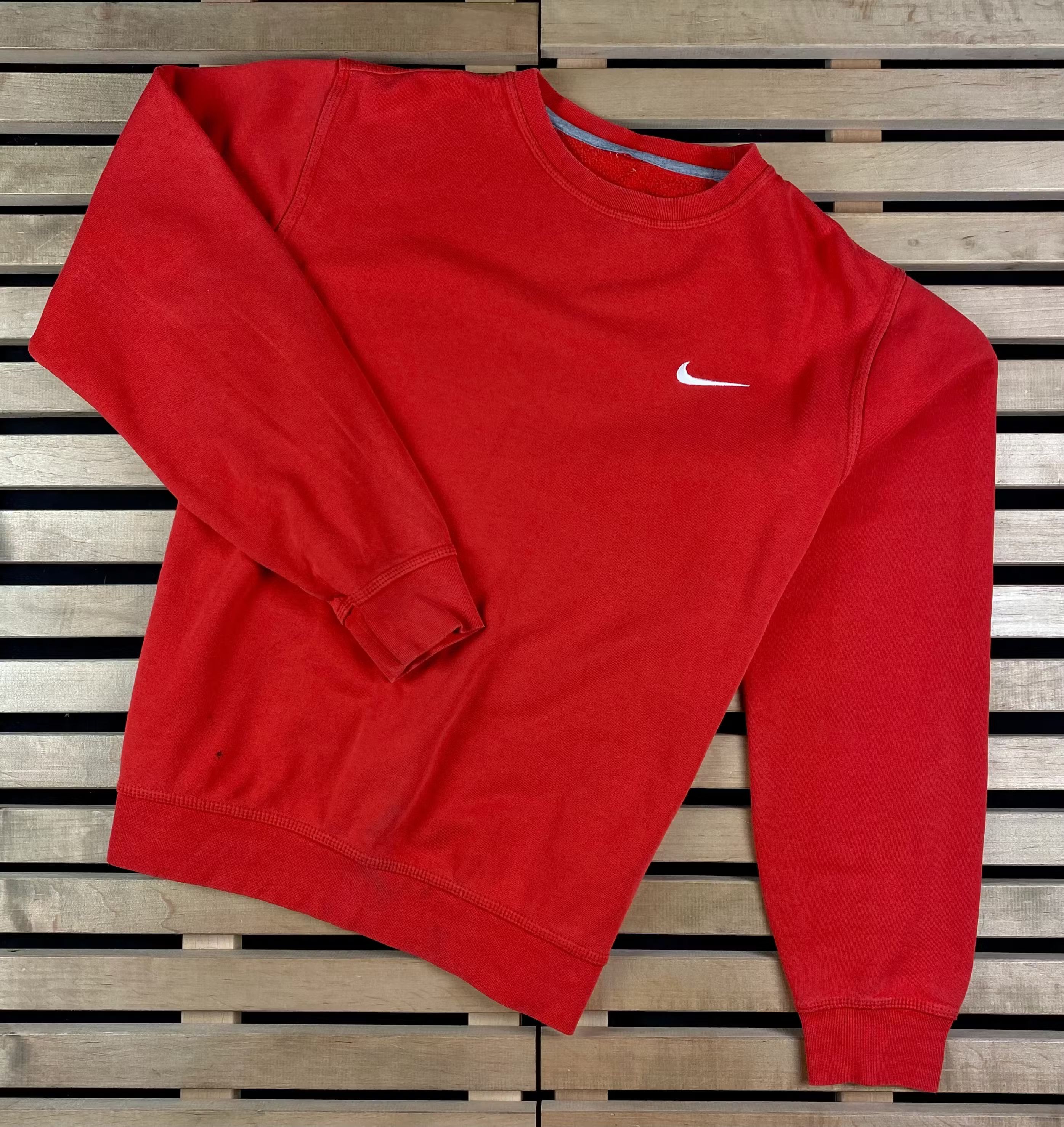 Nike × Vintage Mens Sweatshirt Nike Vintage Size M Red Size US M / EU 48-50 / 2 - 1 Thumbnail
