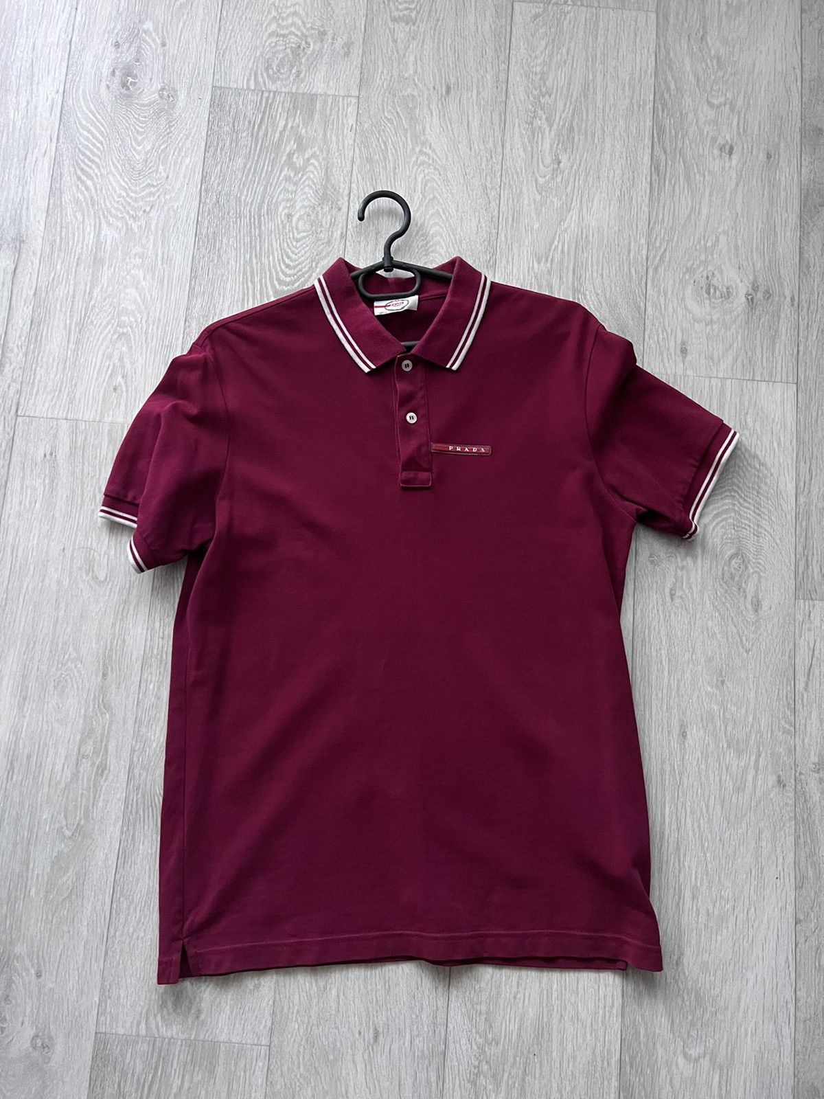 Prada Prada Polo Red Tab T Shirt Size US L / EU 52-54 / 3 - 13 Thumbnail