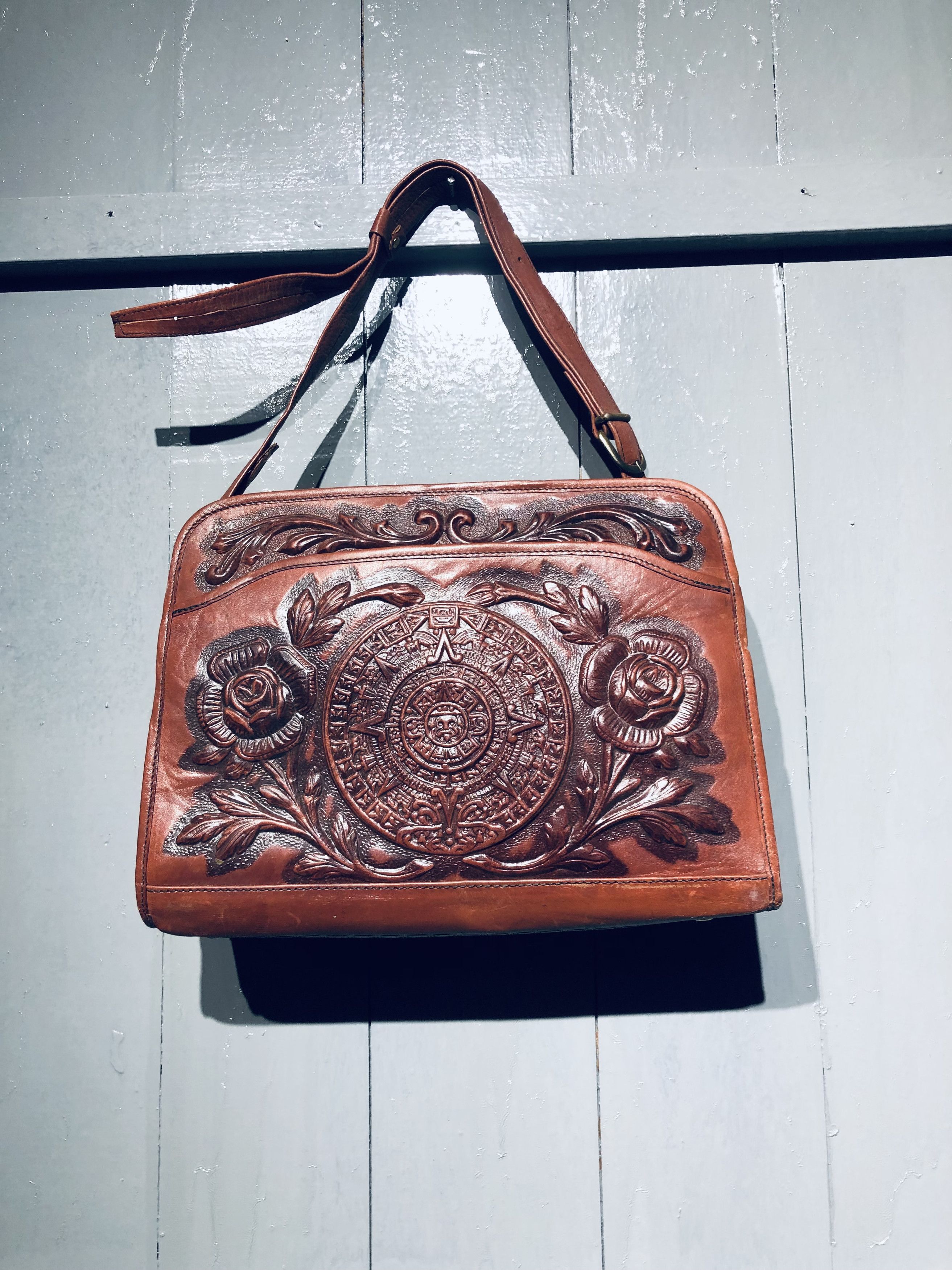 Leather × Vintage Vintage ‼️Mount-Abur Brown Carved Leather Shoulder Bag Size ONE SIZE - 5 Thumbnail