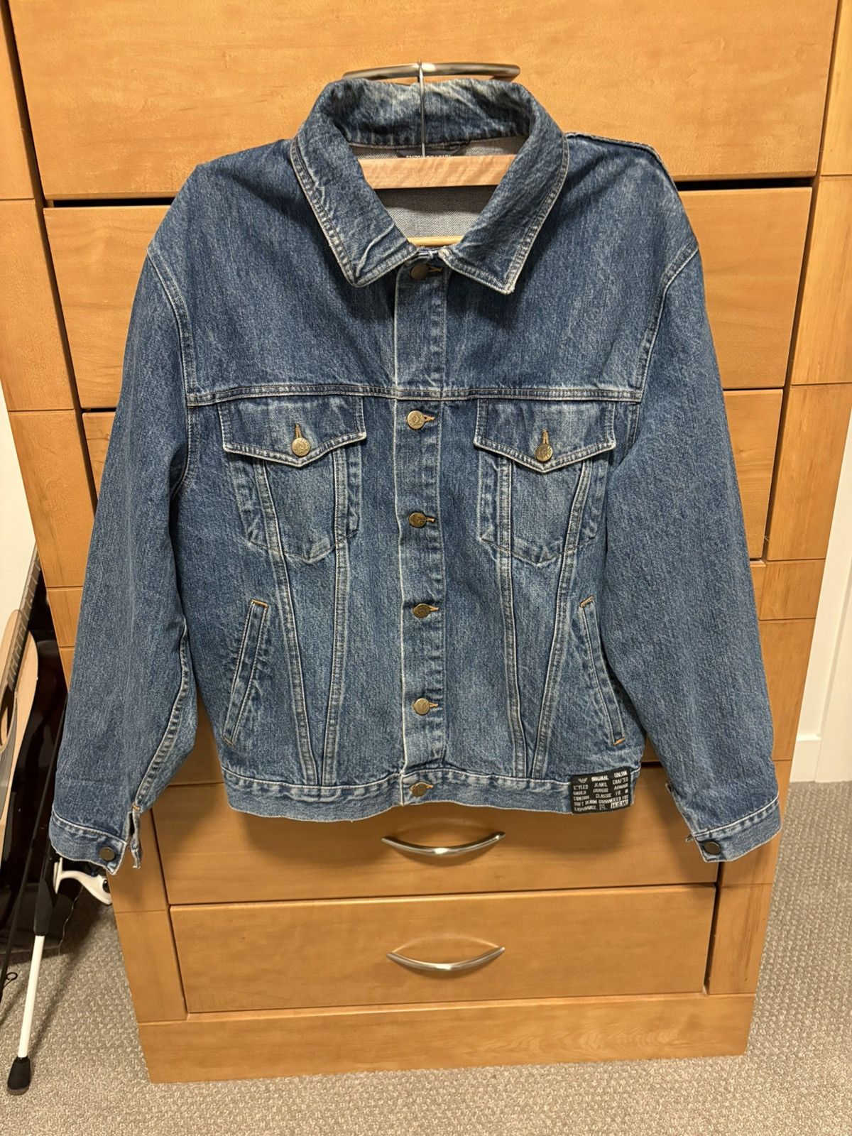 Emporio Armani 80s/90s Emporio Armani Made in Italy Denim Trucker Jacket Size US M / EU 48-50 / 2 - 5 Thumbnail