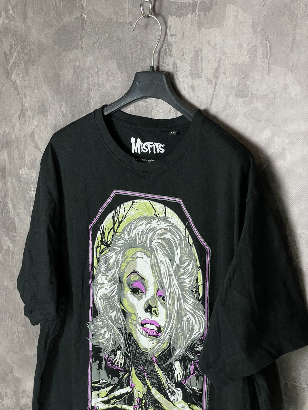 Band Tees × Misfits × Vintage Vintage Misfits Sexy Girl Logo Y2K Metal Band T-shirt Size US XXL / EU 58 / 5 - 8 Thumbnail
