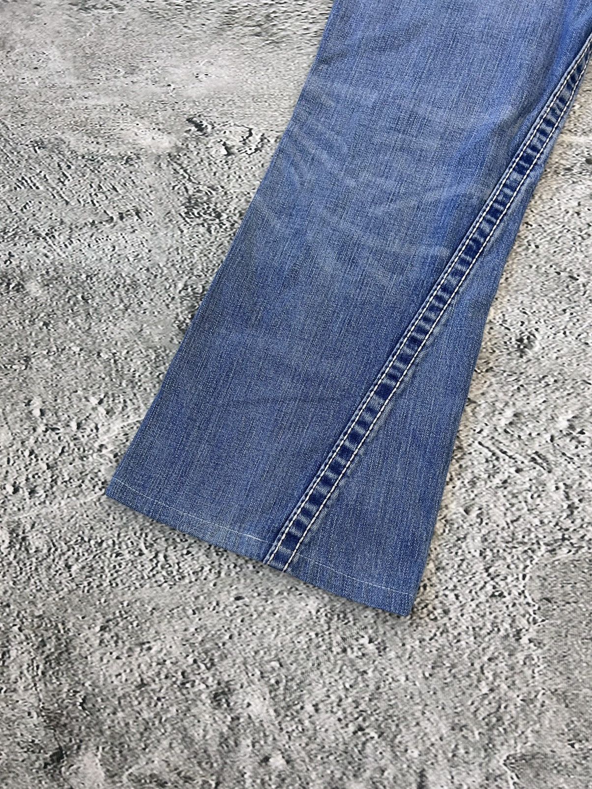 True Religion True Religion baby blue jeans white stitching Y2K bootcut Size US 32 / EU 48 - 6 Thumbnail