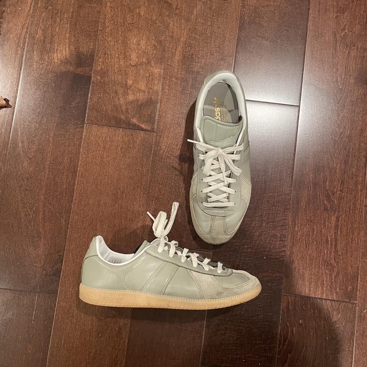 Adidas bw army (olive green size? special edition)