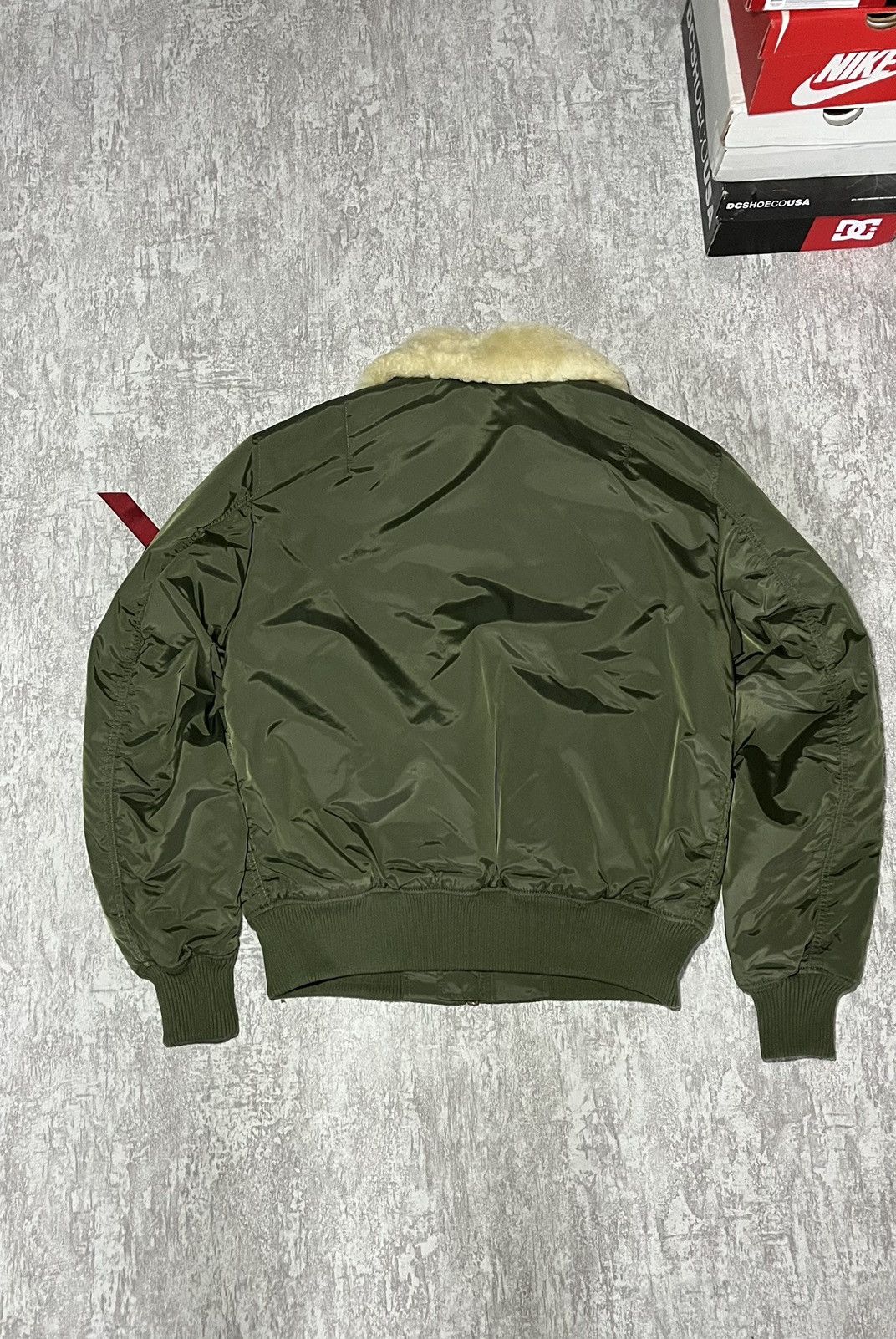 Alpha Industries Alpha Industries Rare Bomber Limited Edition Size US L / EU 52-54 / 3 - 4 Thumbnail