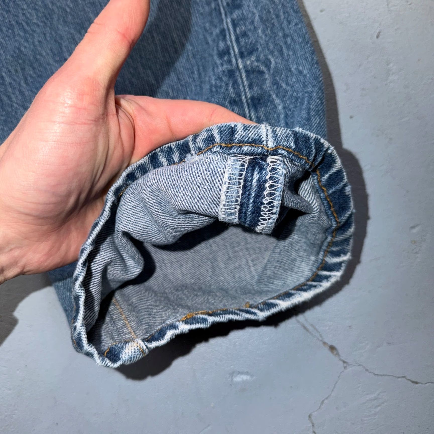 Levi's VINTAGE Levi's 501 Jeans Men 38 Regular Blue Light Wash 90s USA Straight 5-Pocket Denim Cotton Button Closure Size US 38 / EU 54 - 4 Thumbnail