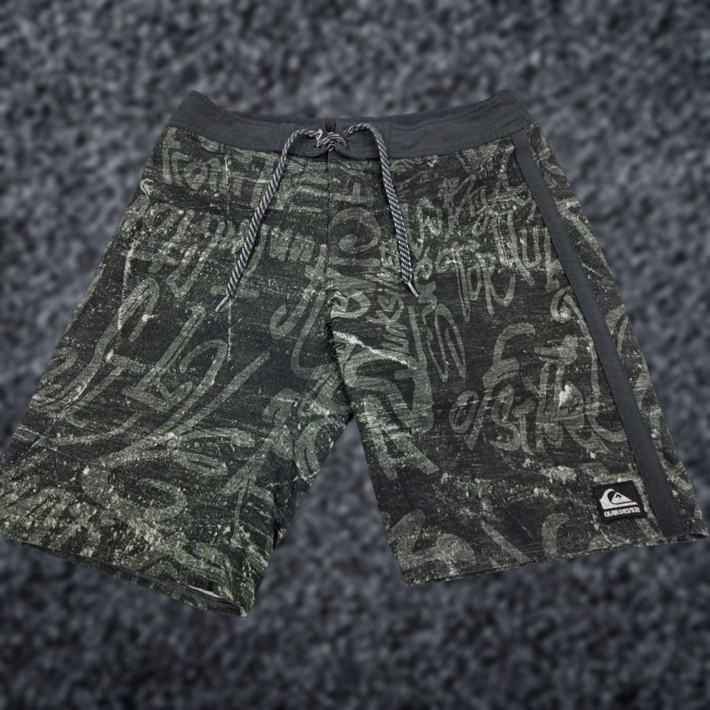 Logo 7 Quiksilver Board Shorts Mens Black/Green Embroidered Logo 32 90s Beach Surfing Lightweight Drawstring Back Pocket Size US 32 / EU 48 - 1 Thumbnail