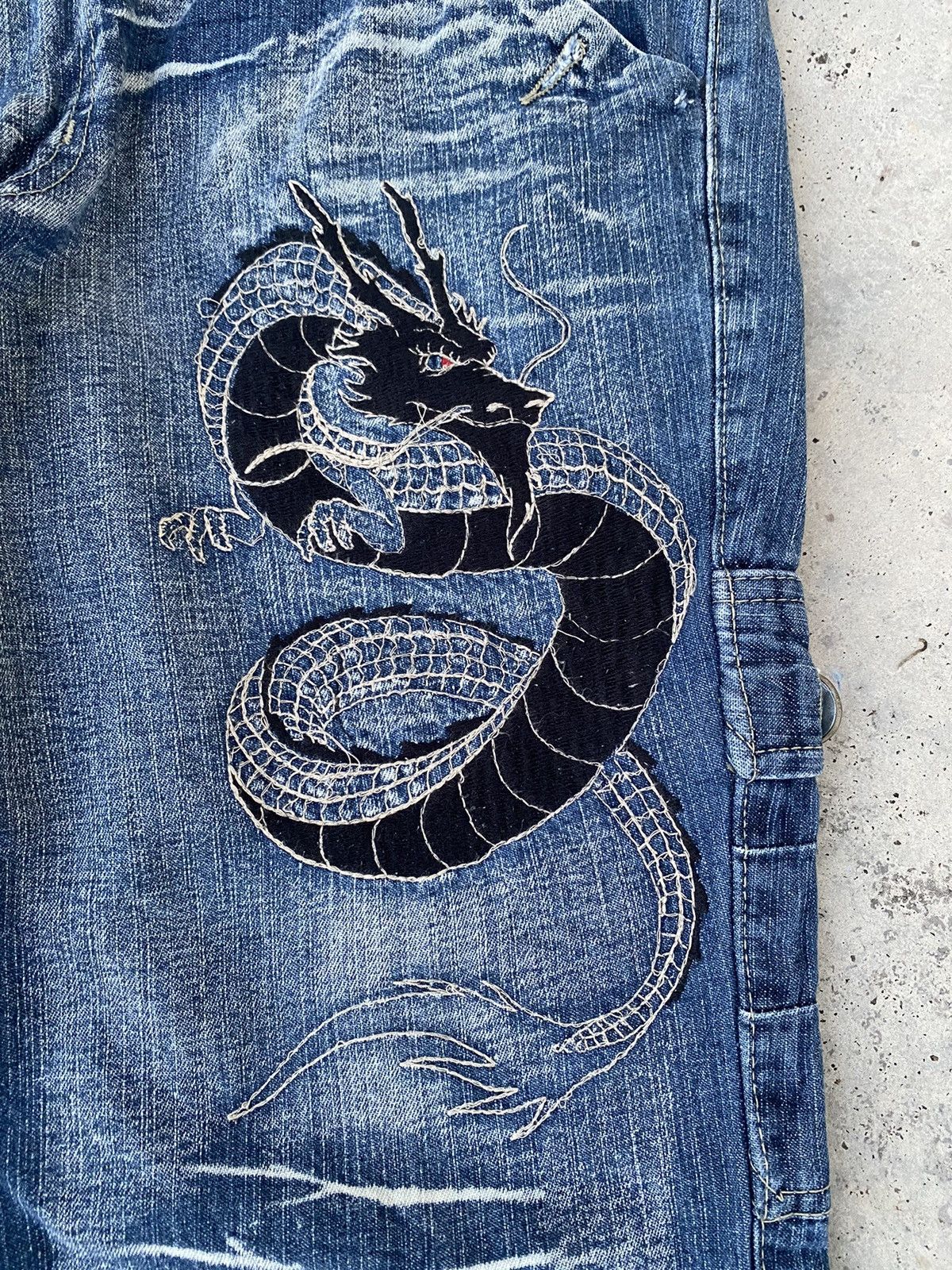 Ed Hardy 2000s Xizel Dragon Embroidered Jeans Karakuri y2k Styled Size US 36 / EU 52 - 3 Thumbnail