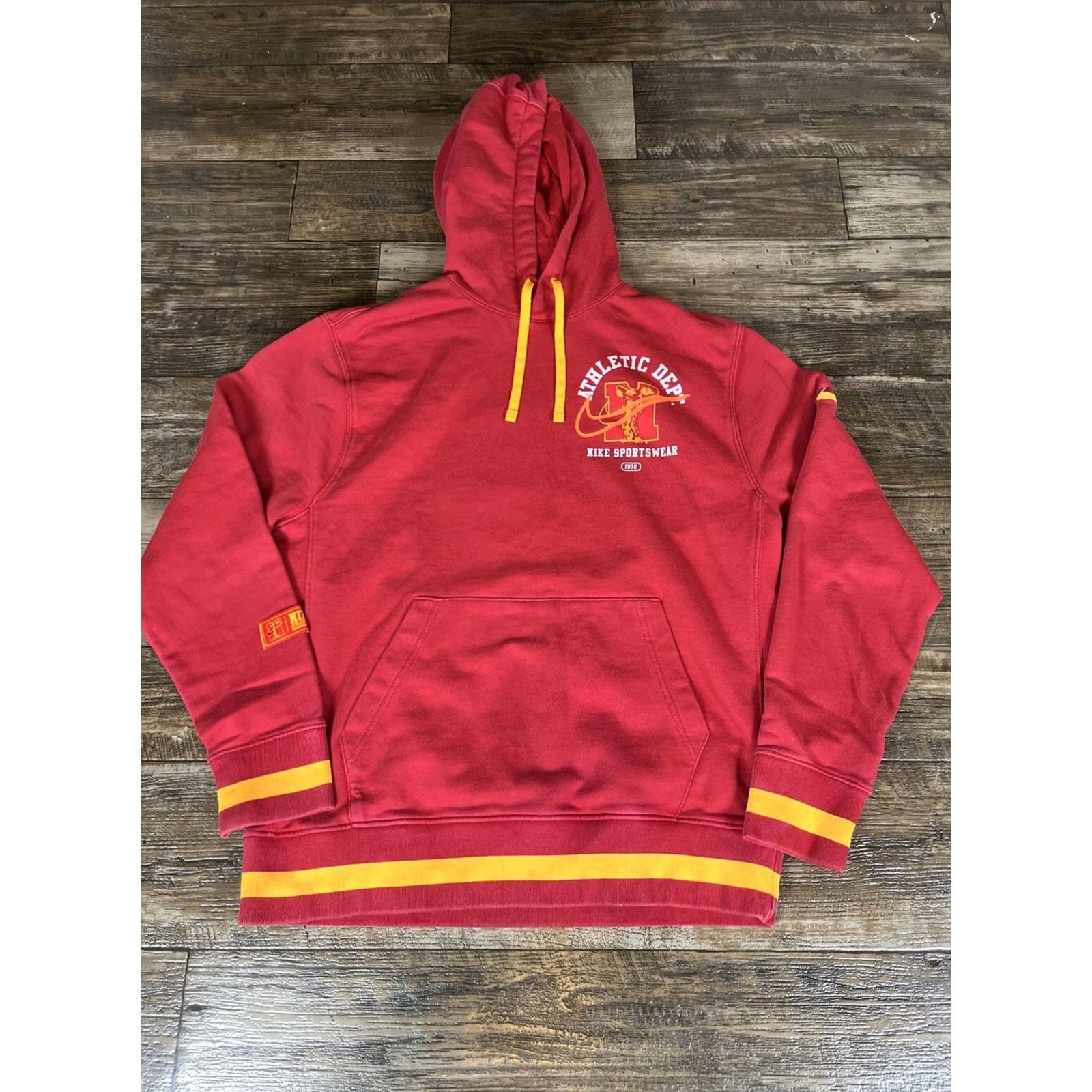 Nike Nike Hoodie Mens Large Red Fleece Graphic Athletic Department Elephant C Drawstring Hooded Pullover Size L Mens Size US L / EU 52-54 / 3 - 5 Thumbnail