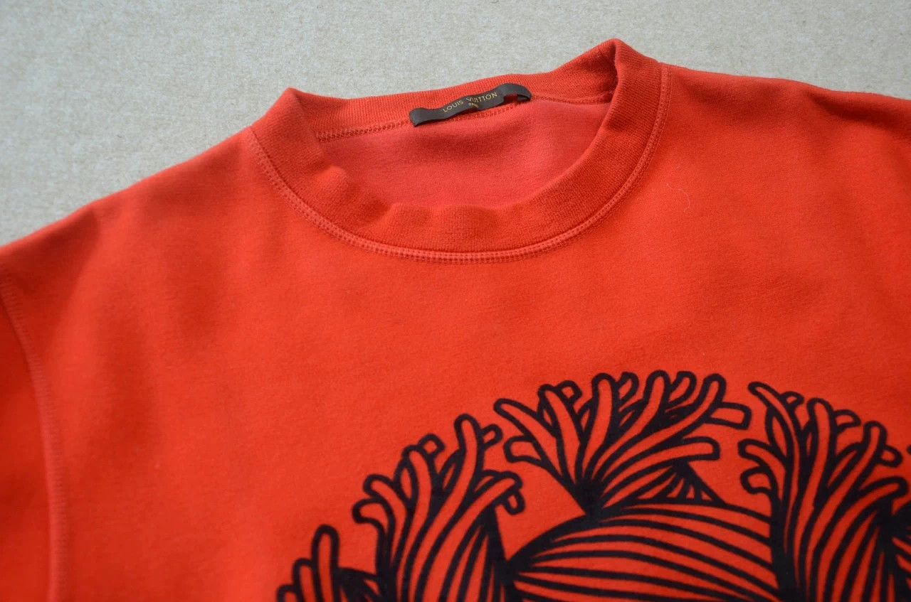 Louis Vuitton LV Red Isetan Exclusive Knot Sweatshirt XL Size US XL / EU 56 / 4 - 3 Thumbnail