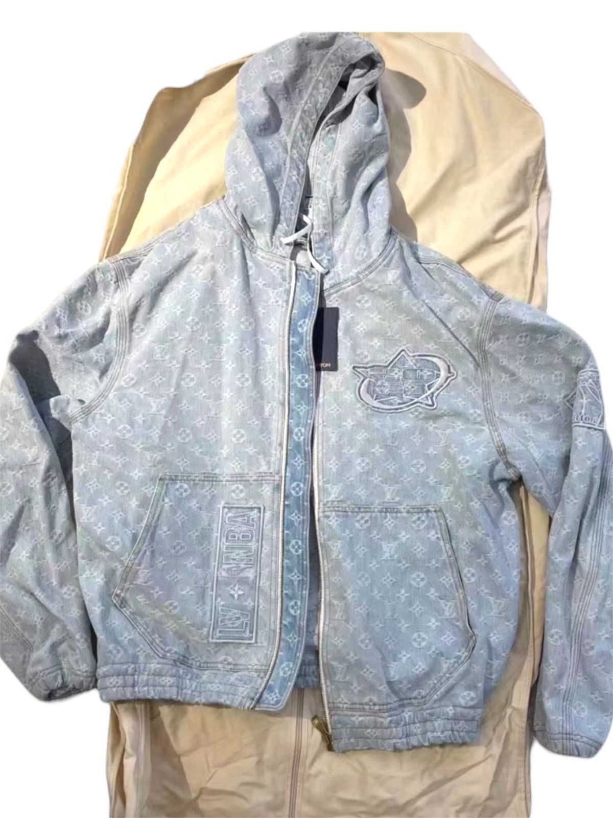 Louis Vuitton × NBA Louis Vuitton X NBA 50 Hoodie Denim Monogram Jacket Size US M / EU 48-50 / 2 - 3 Thumbnail
