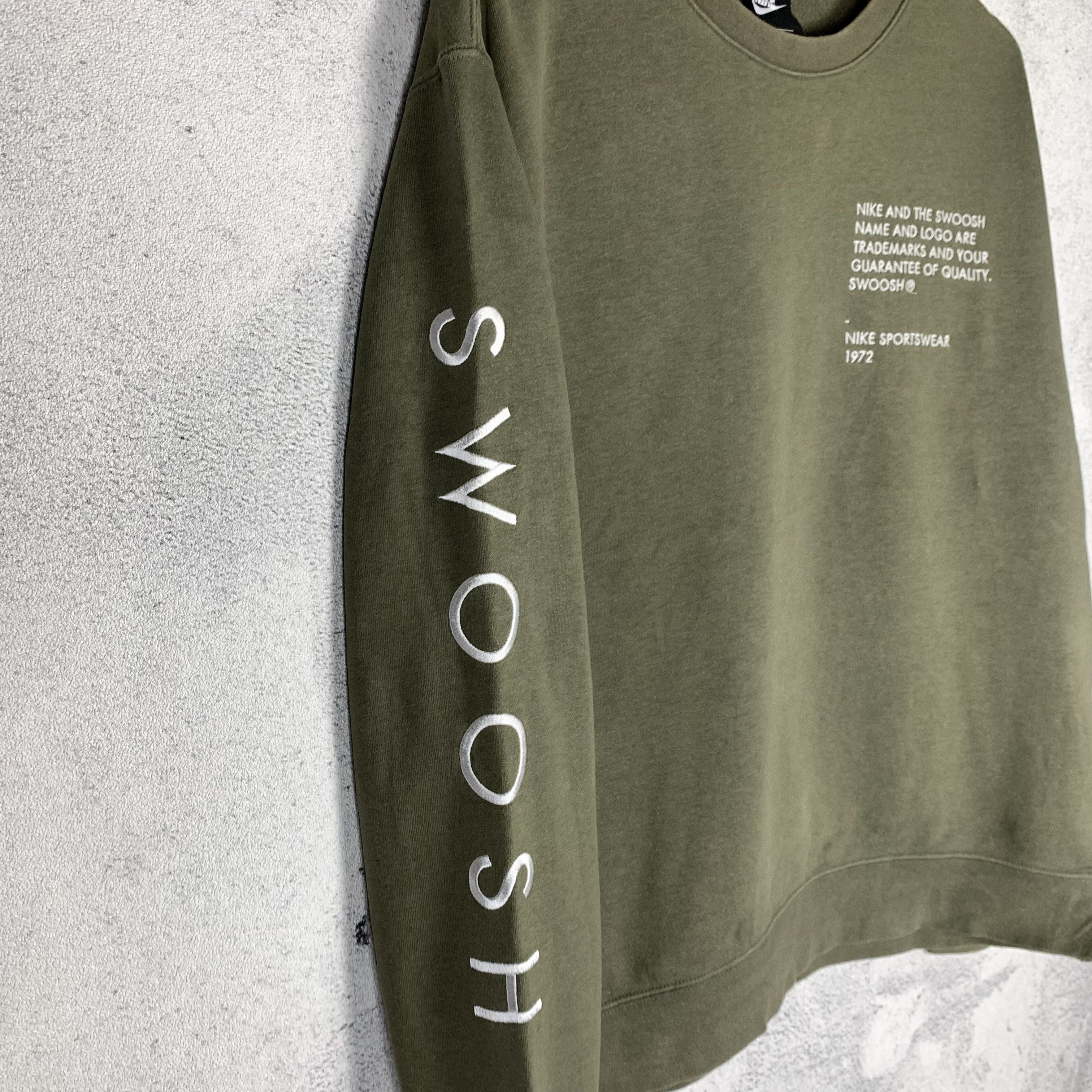 Nike Nike Swoosh Sweatshirt Crewneck Size US M / EU 48-50 / 2 - 3 Thumbnail