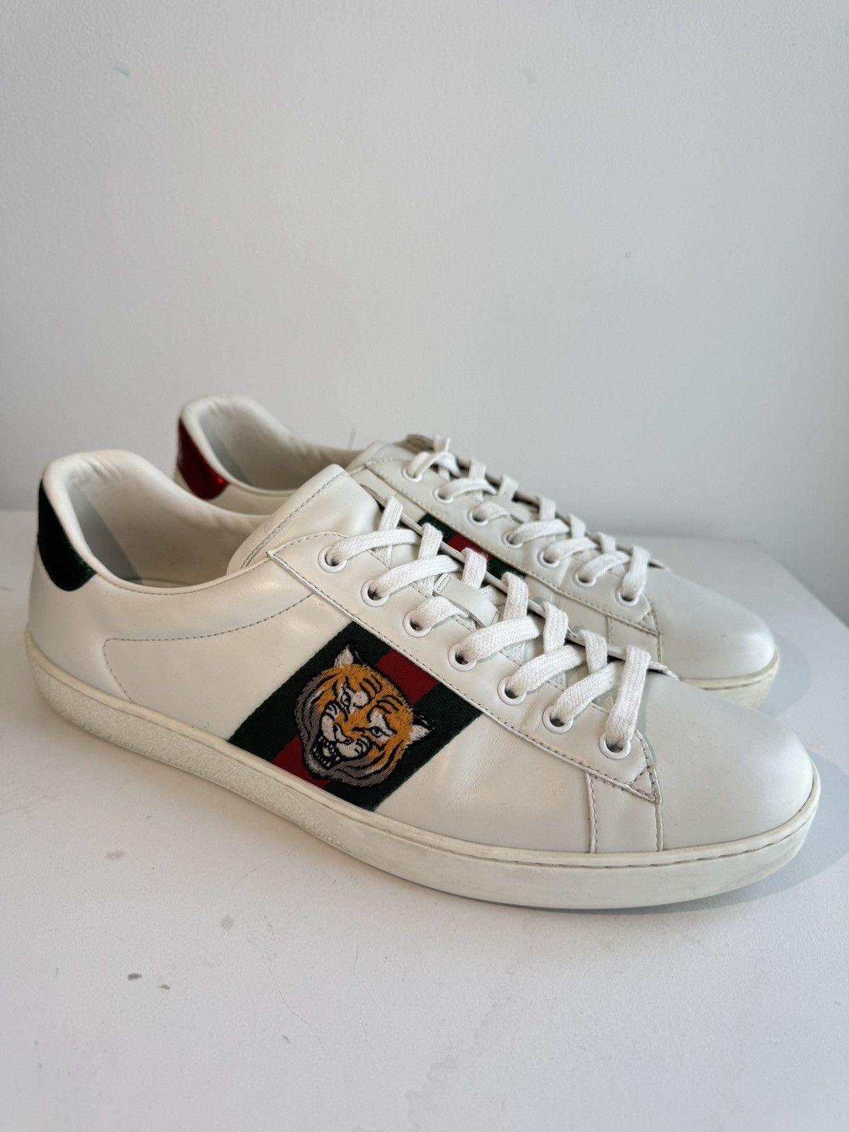Gucci Gucci White Tiger Face Leather Sneakers Size US 10.5 / EU 43-44 - 1 Thumbnail