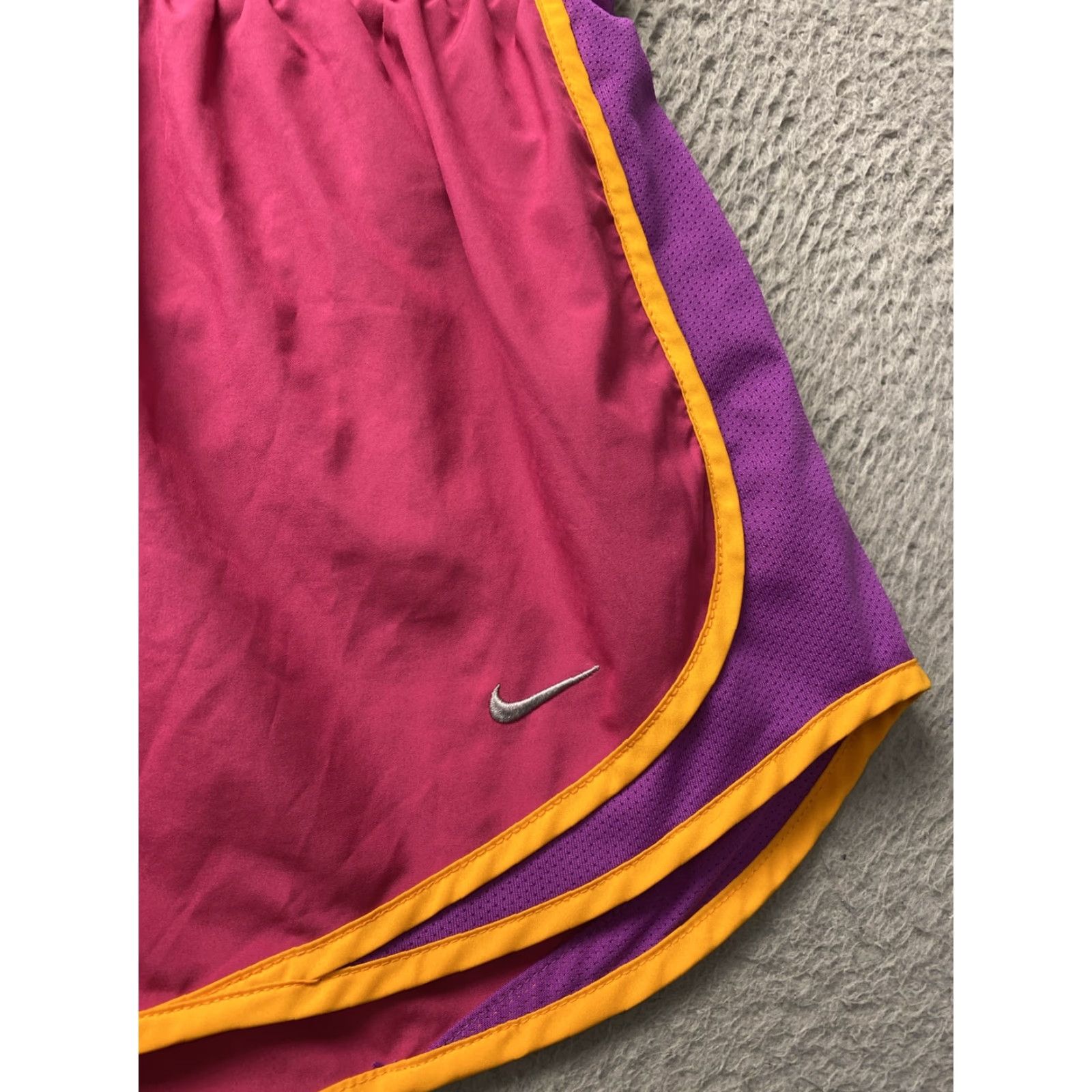 Nike Nike Shorts M Adult Pink Athletic Running Logo Dri Fit Gym Womens 115-15 Size 27" / US 4 / IT 40 - 2 Thumbnail