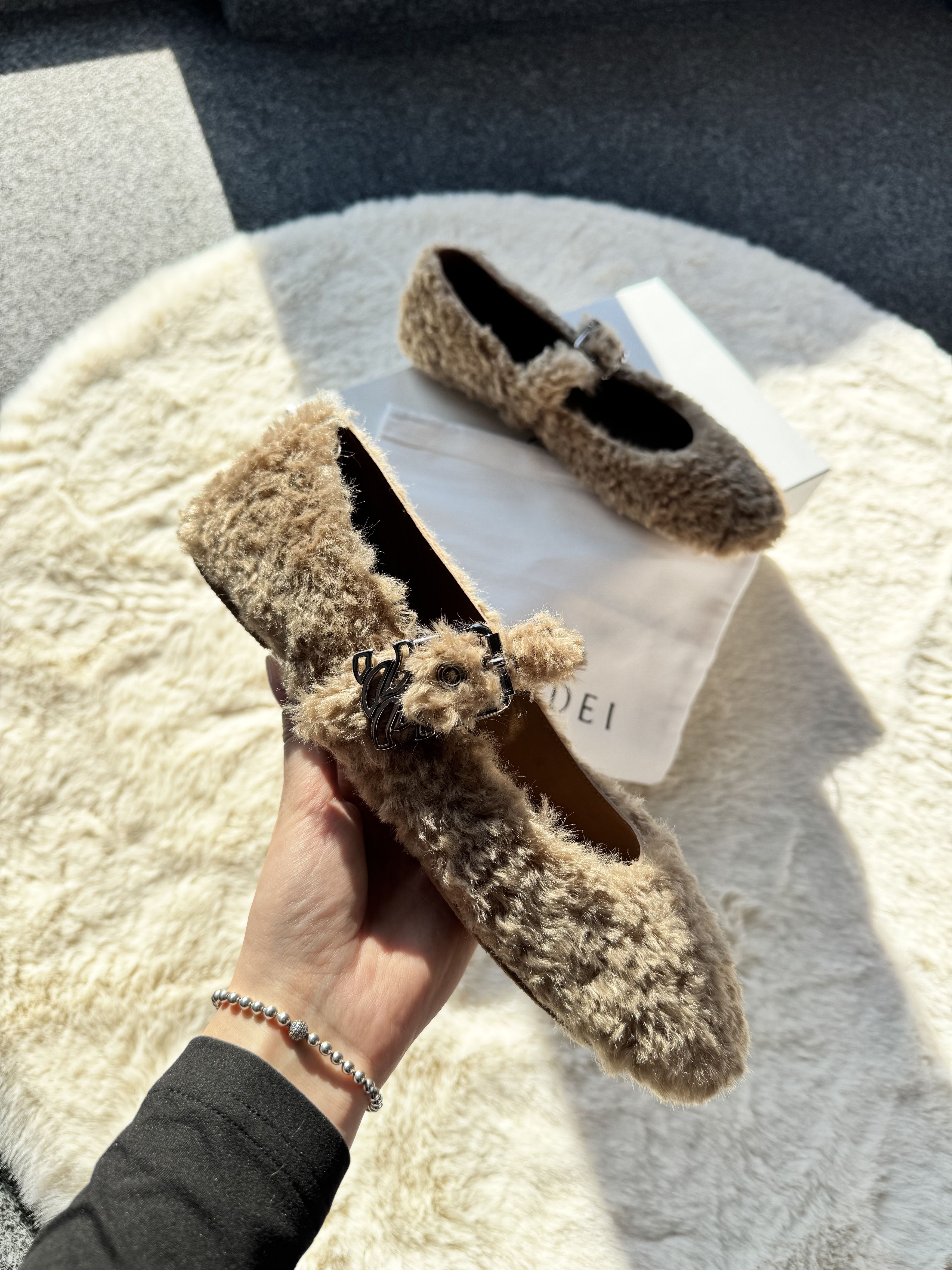 Casedei Moschino Valsenales - Fur ballets flats caramello 40 Size US 9.5 / IT 39.5 - 1 Thumbnail