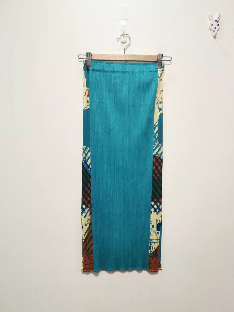 Issey Miyake Issey Miyake size:1 Blue pleated skirt Size 22" - 1 Thumbnail