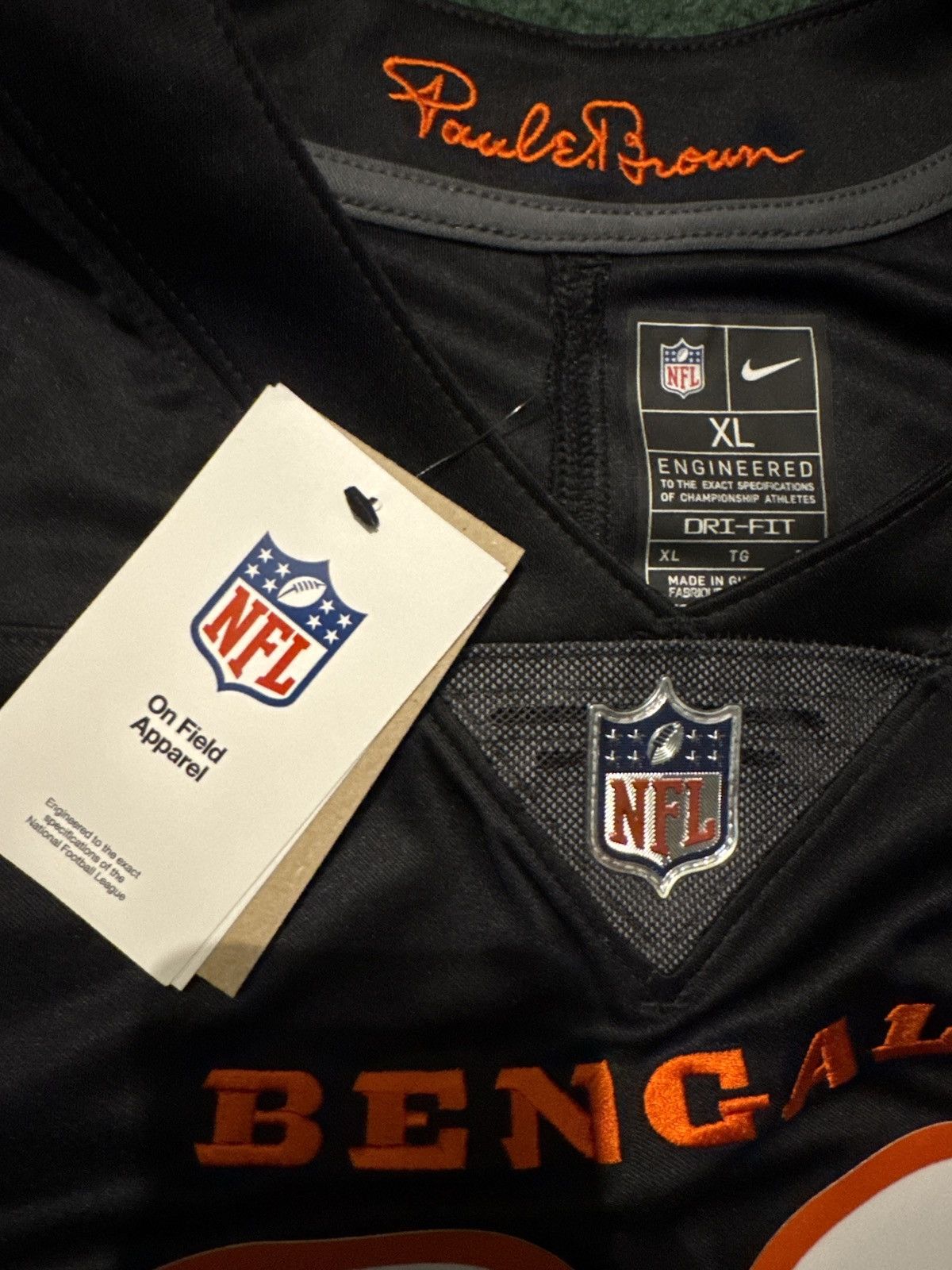 Nike Joe Mixon #28 Cincinnati Bengals Black Jersey Size US XL / EU 56 / 4 - 3 Thumbnail