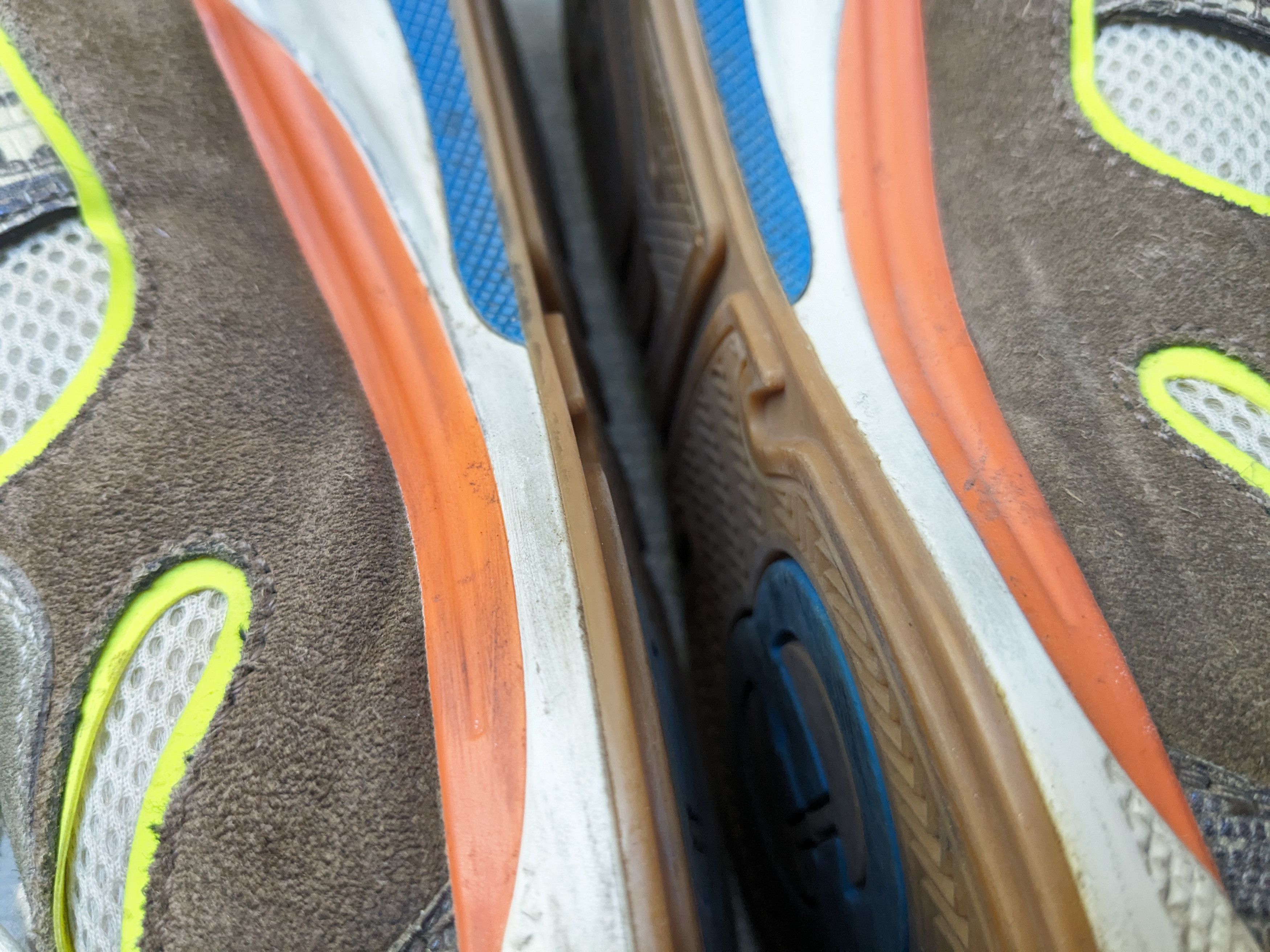 Gucci Gucci Ultrapace Sneakers Size 8.5 Brown Blue Orange Suede Size US 8.5 / EU 41-42 - 10 Thumbnail