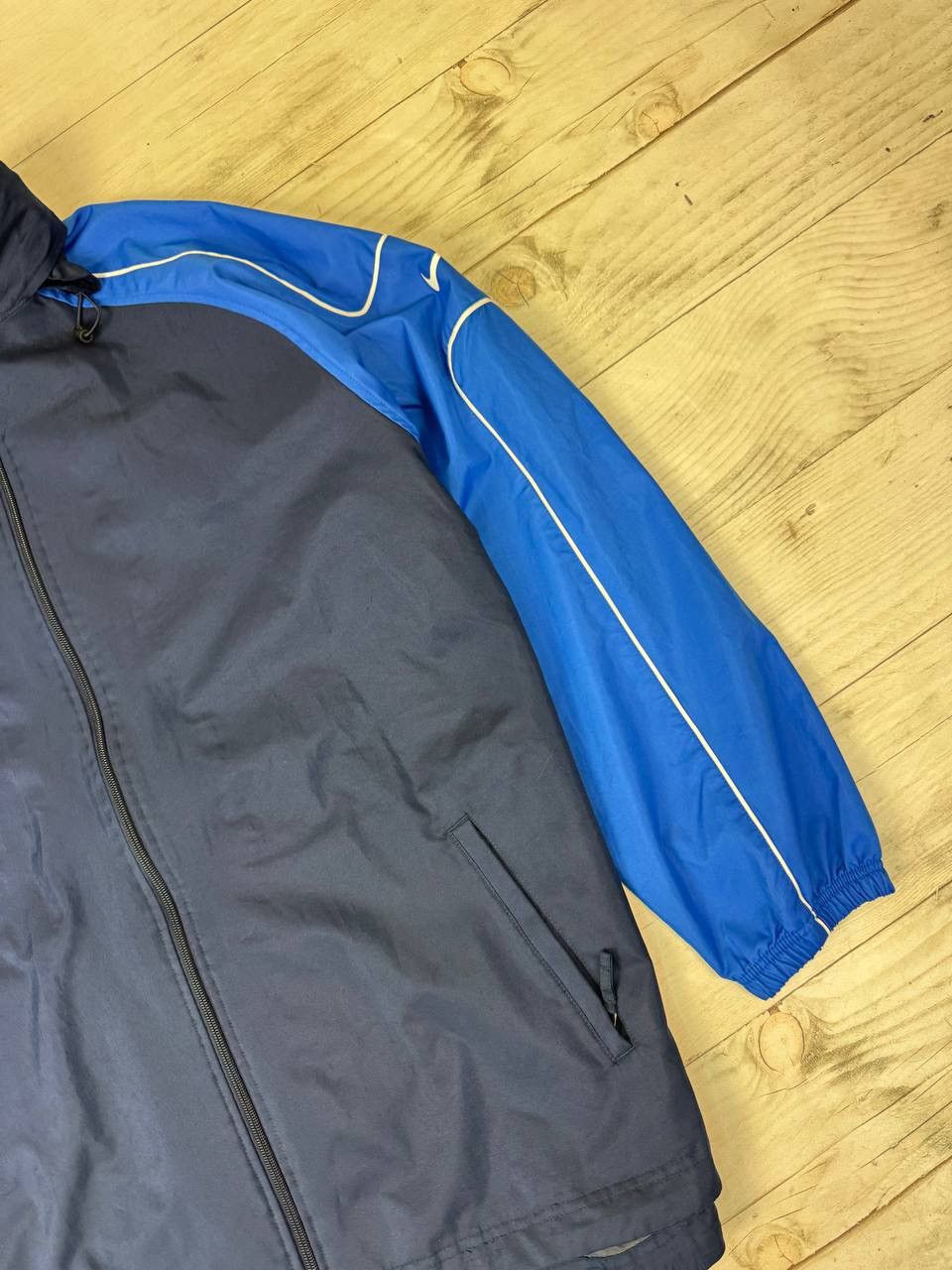Nike Vintage Nike Windbreaker Jacket Hooded Nylon Swoosh 00s Size US XXL / EU 58 / 5 - 5 Thumbnail