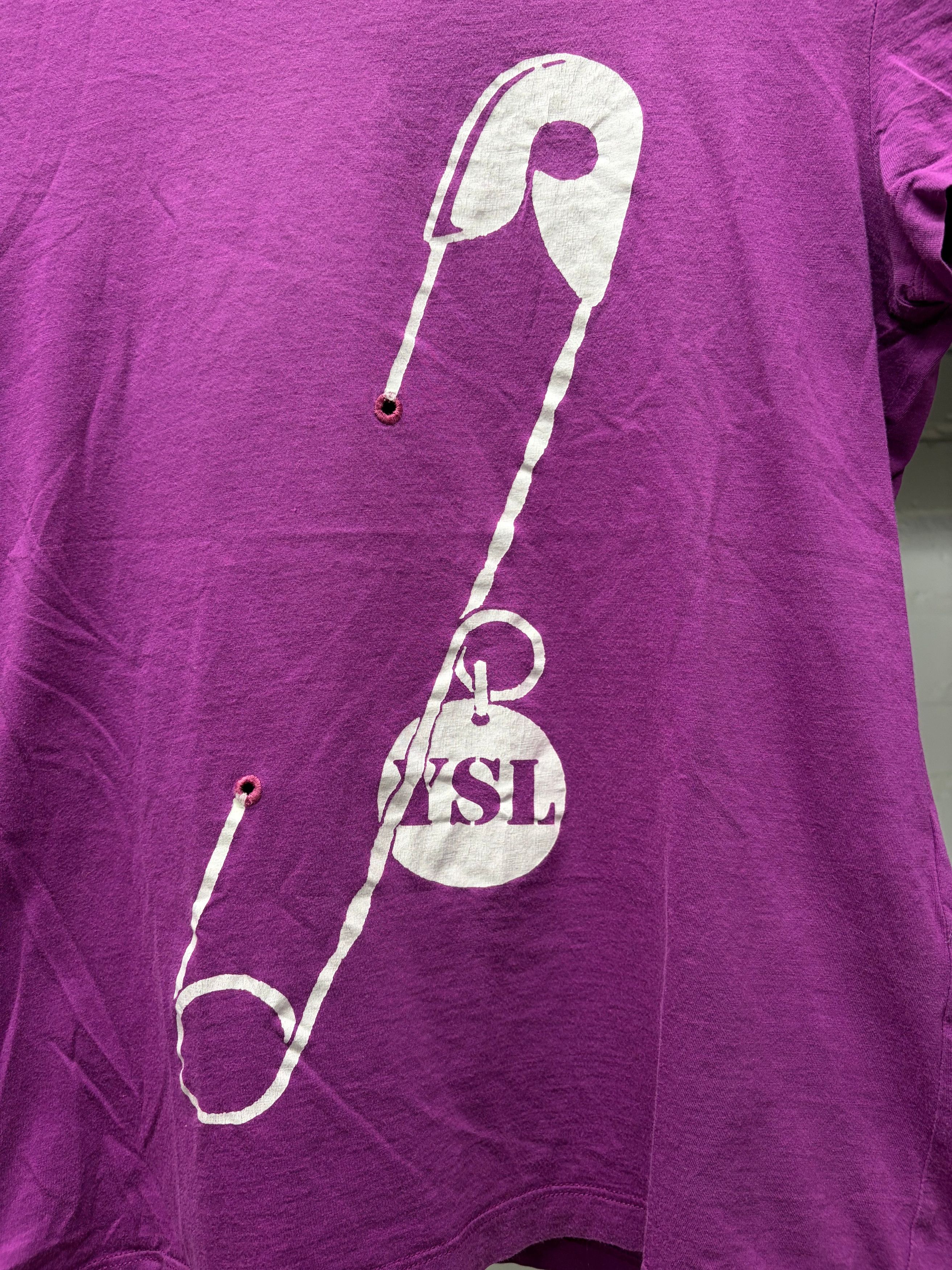 Saint Laurent Paris 2000s Yves Saint Laurent Rive Gauche ‘Safety Pin’ Purple Graphic T-Shirt Size XS / US 0-2 / IT 36-38 - 2 Thumbnail