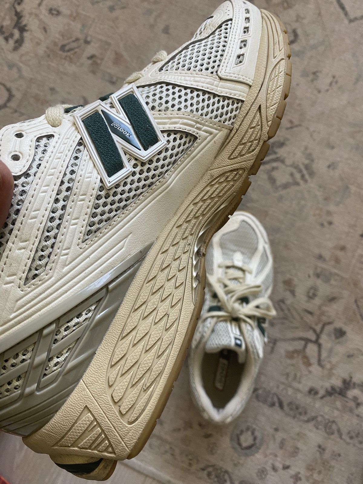 New Balance New Balance 1609r Size US 11 / EU 44 - 9 Thumbnail
