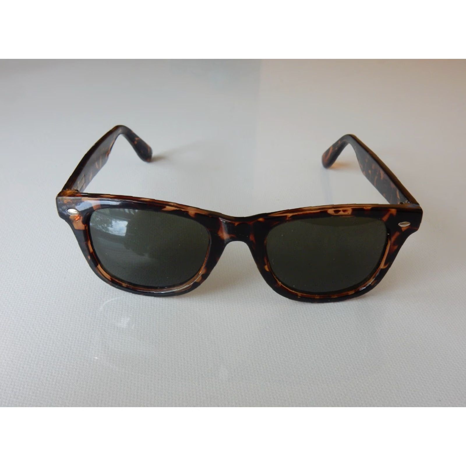 J.Crew J.CREW Sunglasses Unisex Adults Brown Frame Type Sunglasses Brand J.CREW Size ONE SIZE - 2 Thumbnail