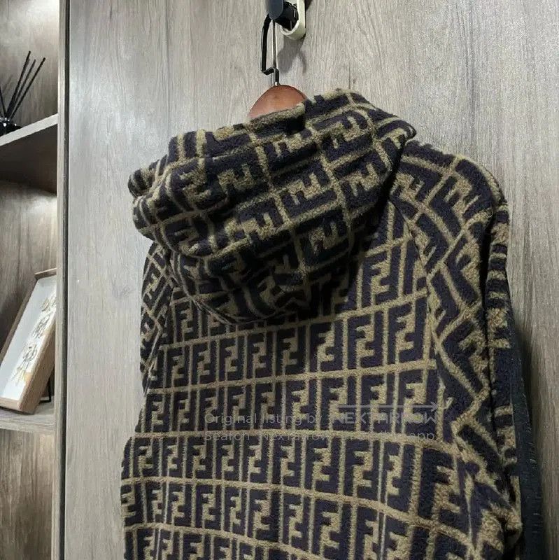 Fendi Fendi Women's Brown Leather Jacket Size S . Size S / US 4 / IT 40 - 5 Thumbnail