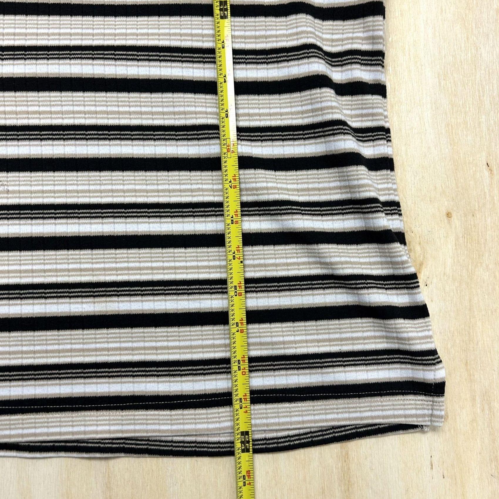 Croft & Barrow Croft & Barrow Shirt Womens XL Black Stripe Henley Short Sleeve Ribbed Knit Top Size XL / US 12-14 / IT 48-50 - 4 Thumbnail
