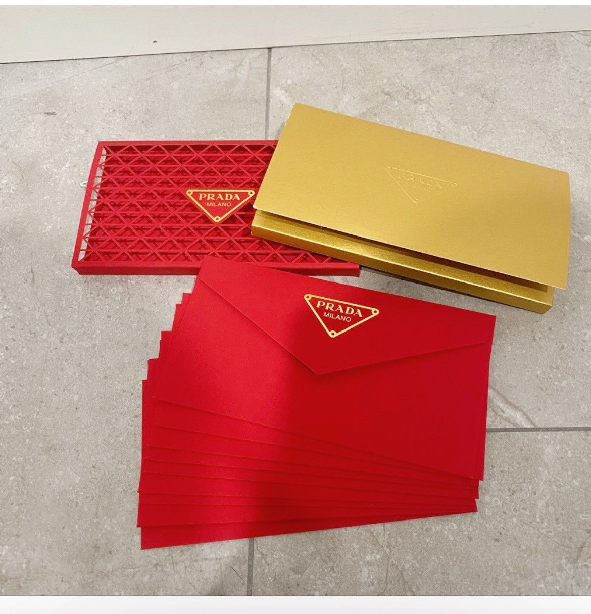 Prada Authentic Prada Lunar New Rare Year Red & Gold Envelope Set Size ONE SIZE - 3 Thumbnail