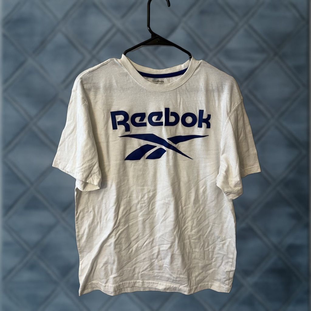 Reebok VINTAGE Reebok T-Shirt Shirt Mens White Size L Cotton Pocket Logo 1990s Regular Short Sleeve Crew Neck Size US L / EU 52-54 / 3 - 1 Thumbnail