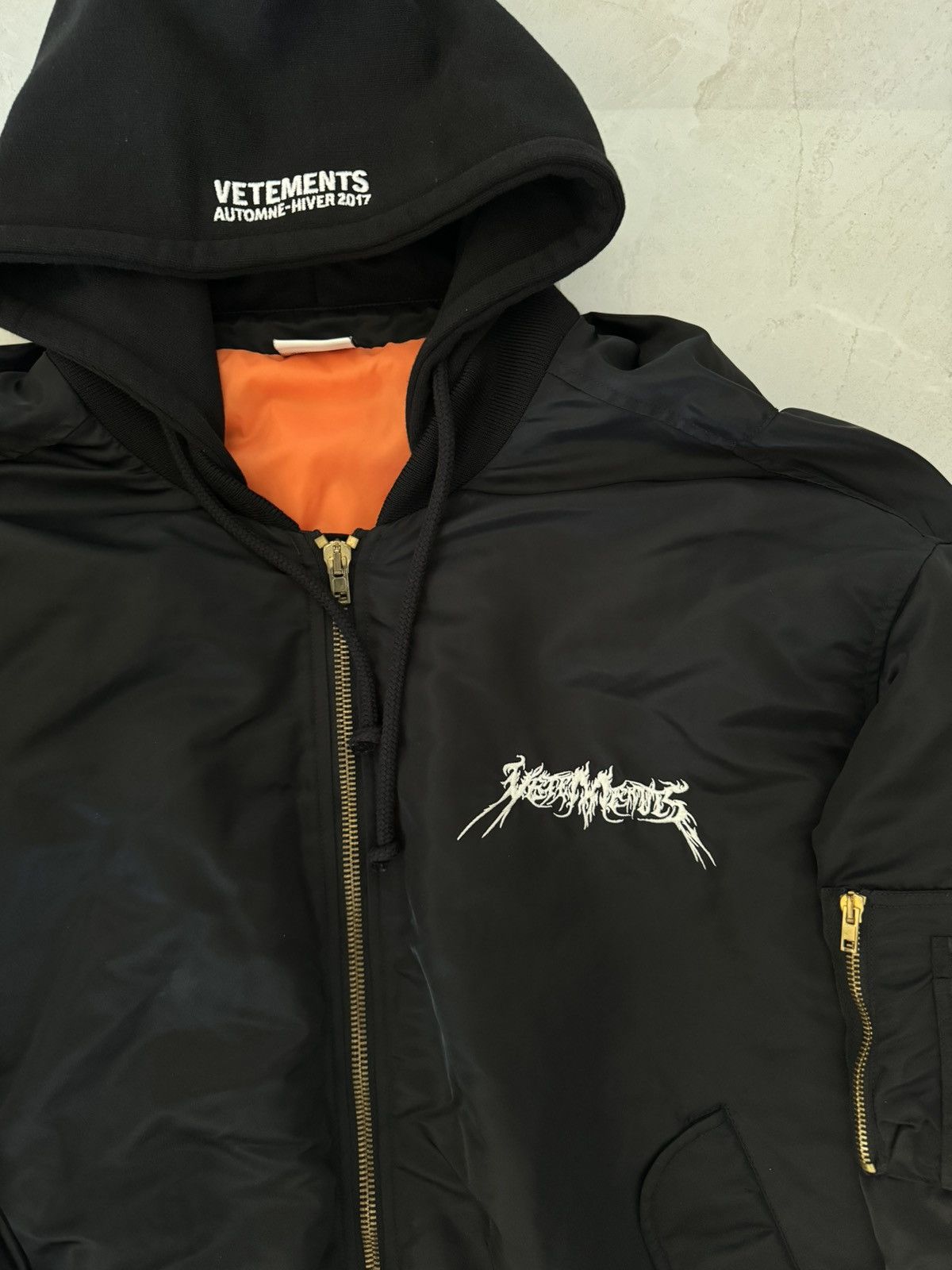 Vetements *HOMME* VETEMENTS AW16 TFD BOMBER Size US XS / EU 42 / 0 - 9 Thumbnail