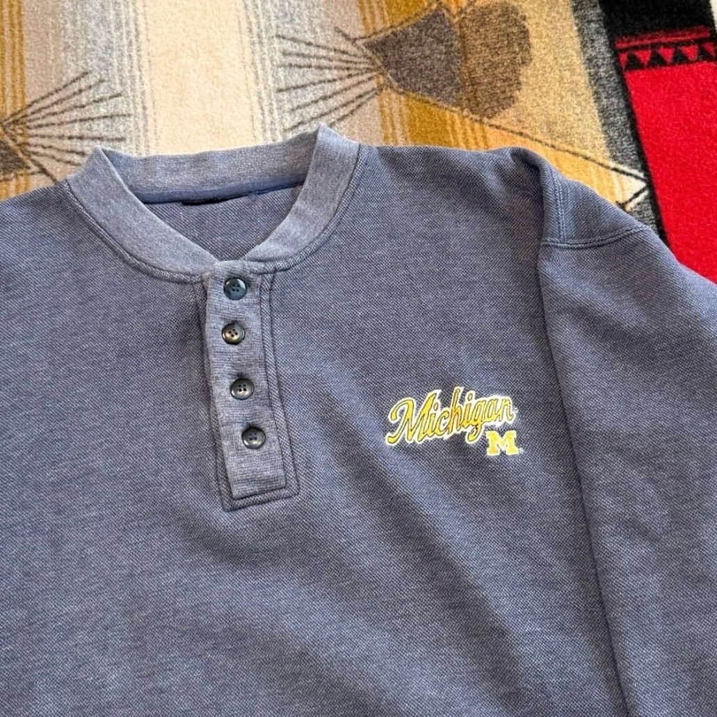 Vintage VINTAGE 90s University of Michigan Embroidered Sweatshirt Women XL Blue Size XL / US 12-14 / IT 48-50 - 2 Thumbnail