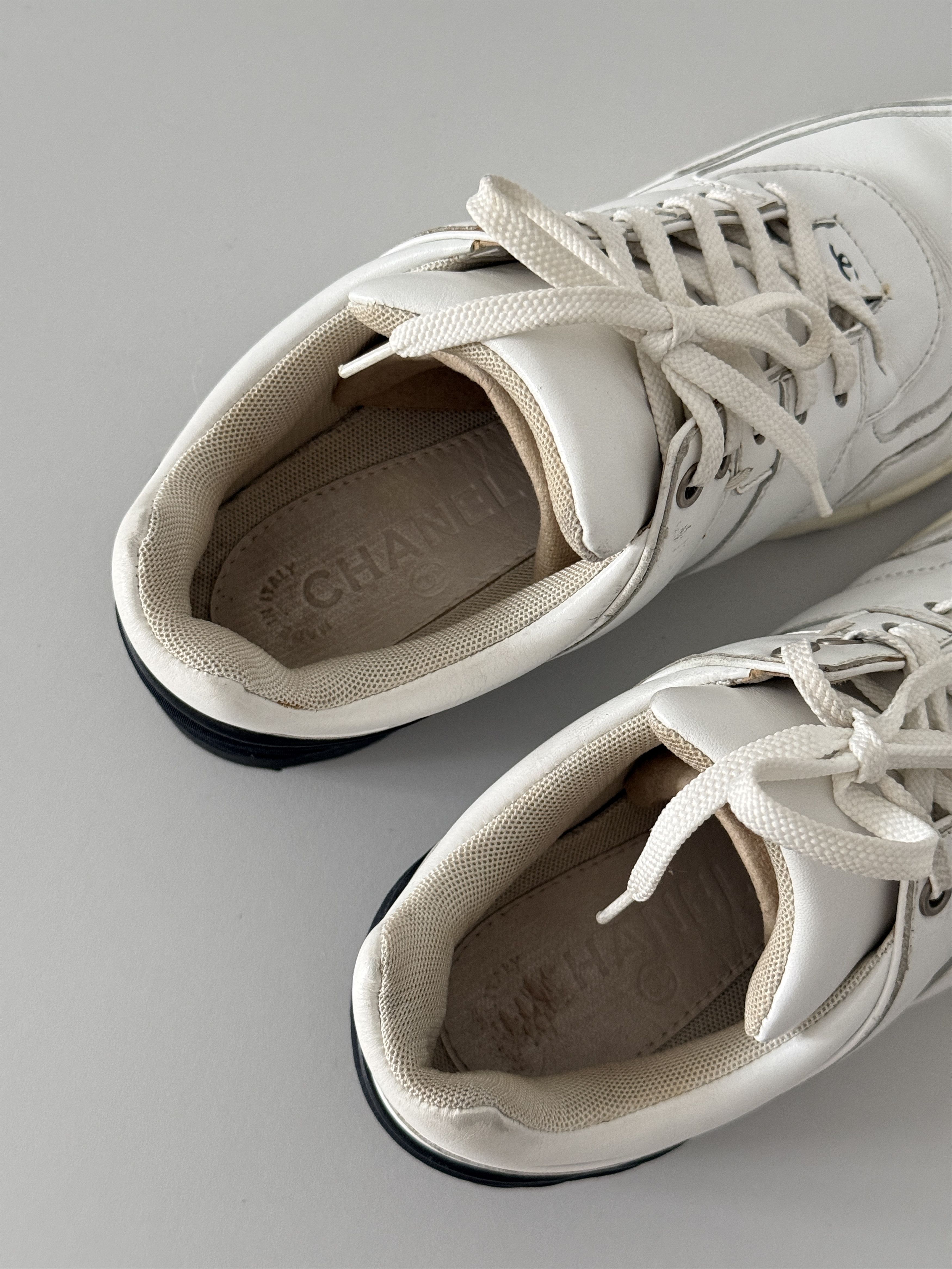 Chanel Chanel White Runner Trainer Sneaker Size US 8 / IT 38 - 9 Thumbnail