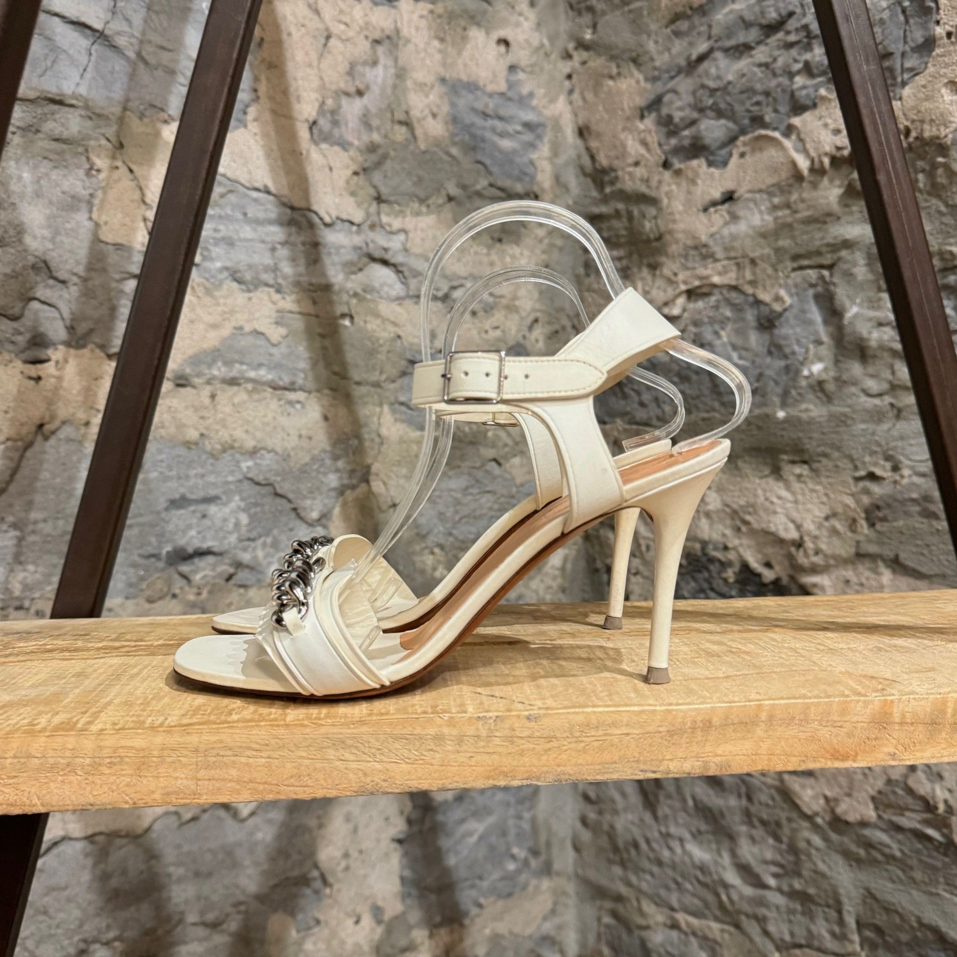 Celine Céline Ivory Leather Chain Accent Heeled Sandals Size US 10 / IT 40 - 7 Thumbnail