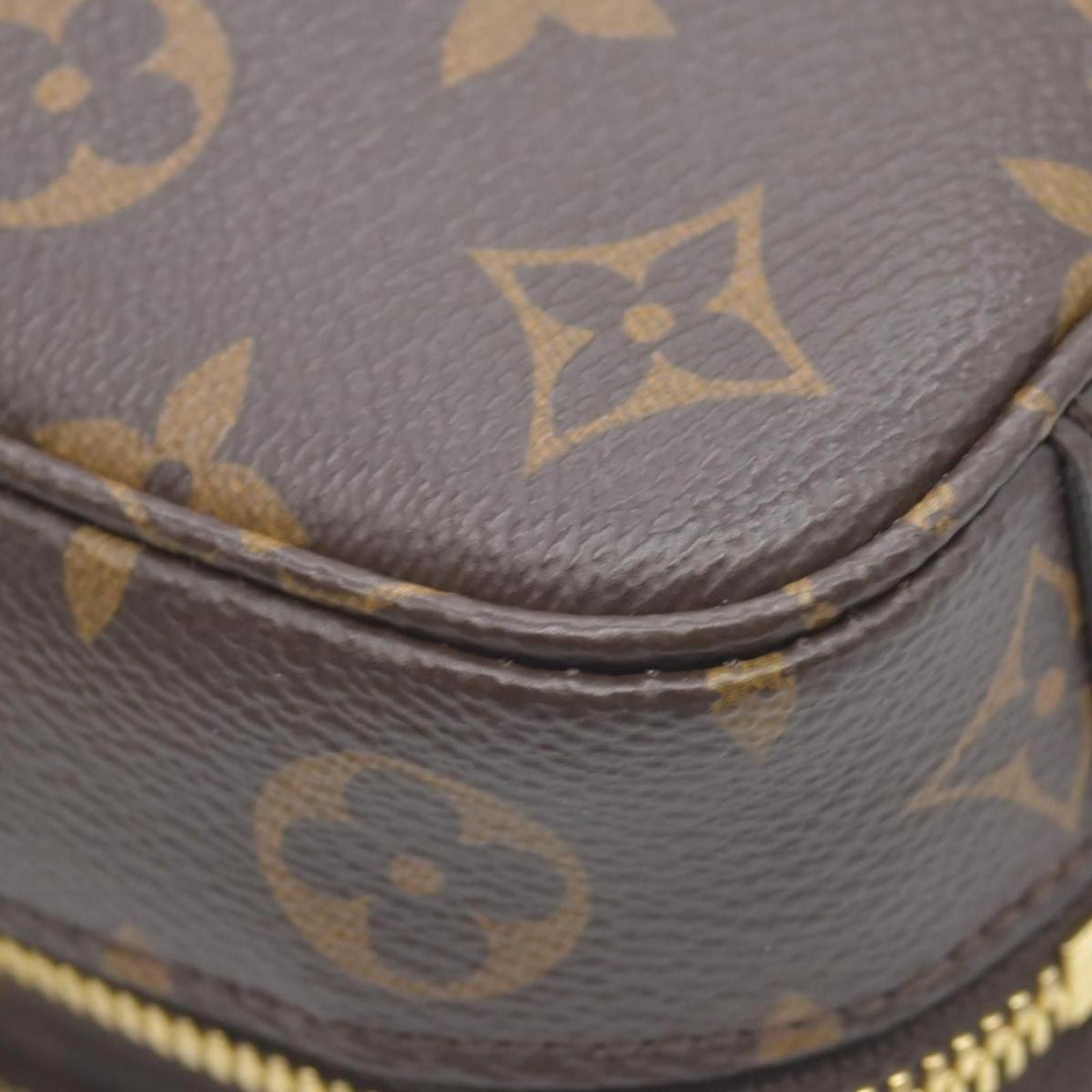 Louis Vuitton $3100 Louis Vuitton Monogram Utility Crossbody Size ONE SIZE - 8 Thumbnail