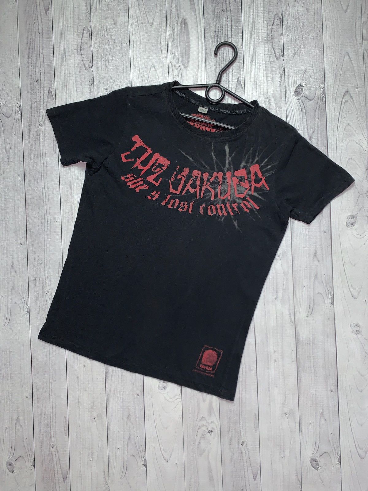 Vintage Yakudza big logo T-shirt size S Size US S / EU 44-46 / 1 - 2 Thumbnail