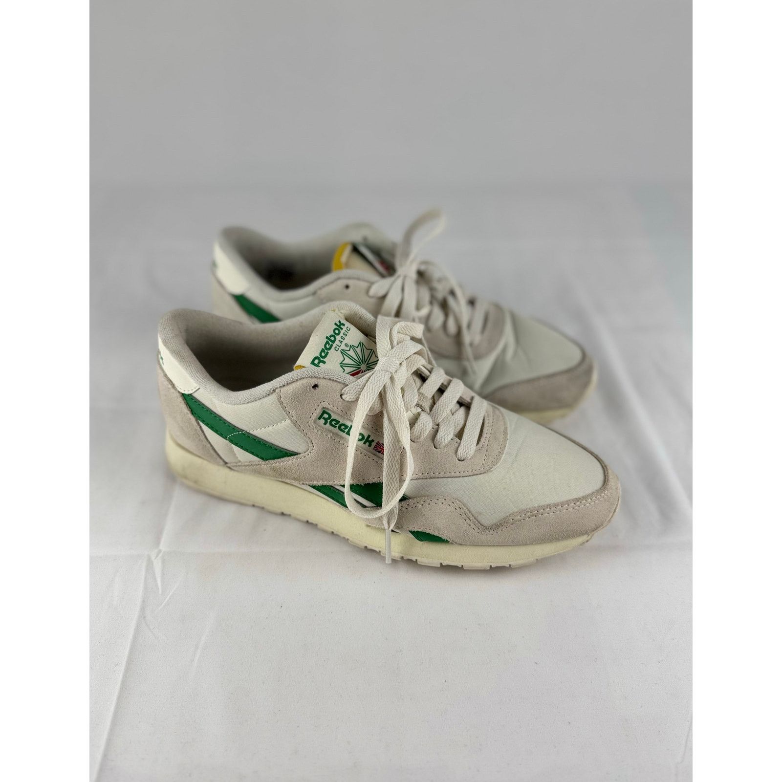 Reebok Cl Nylon Chalk/green Gx8932 Running Shoes MenS Size in White, Men's