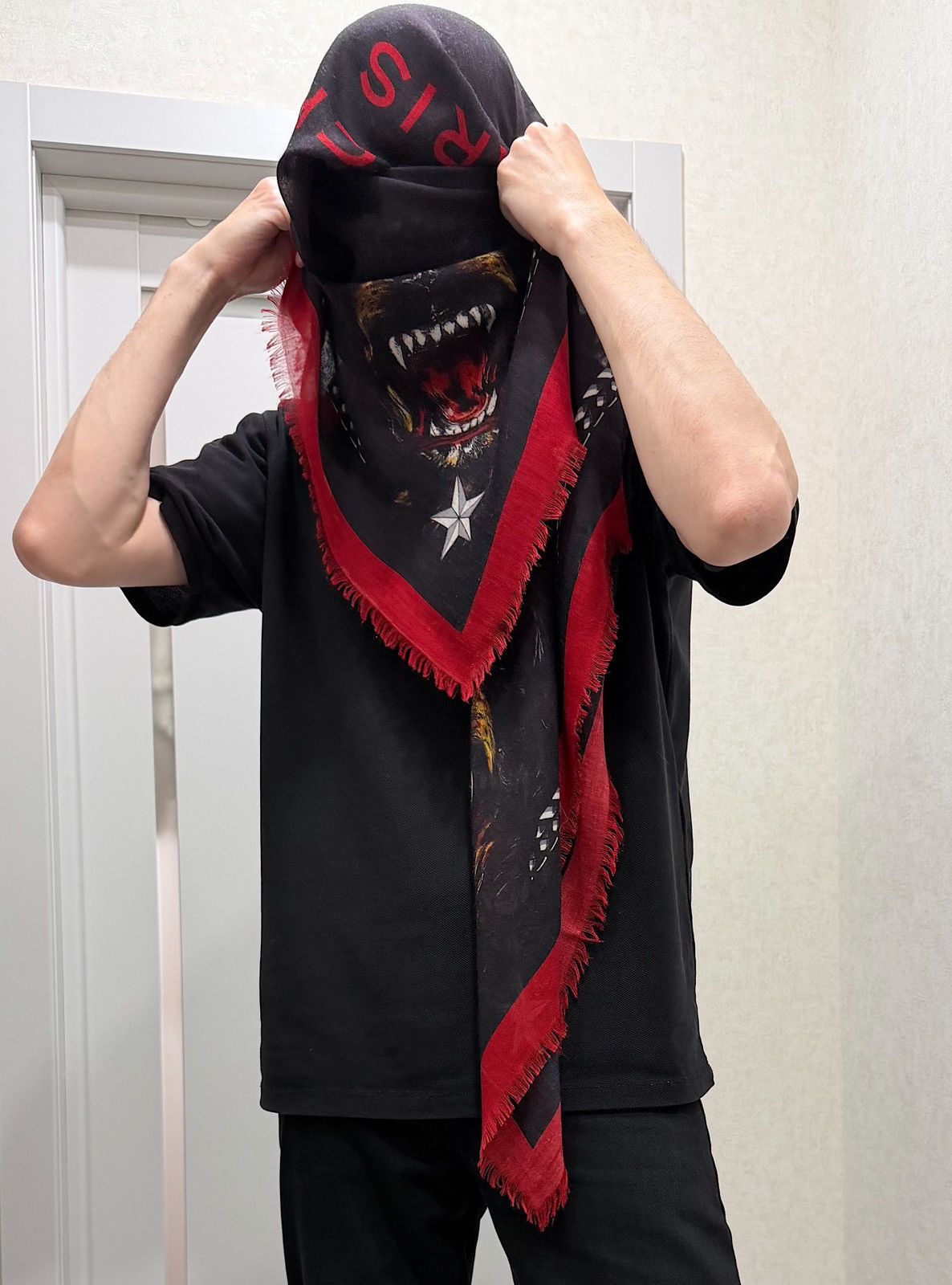 Givenchy GIVENCHY Rottweiler Stars & Chain Cashmere Scarf wool Kanye Size ONE SIZE - 16 Thumbnail