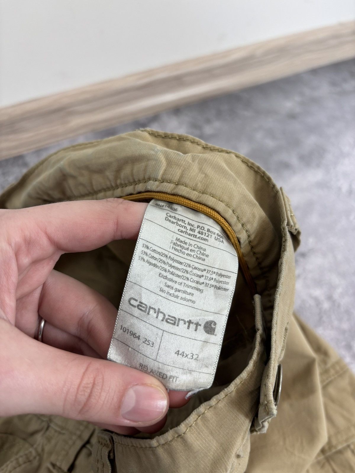 Carhartt Carhartt Relaxed Fit USA Hype Beige Brown Baggy Cargo Pants Size US 44 / EU 60 - 24 Thumbnail