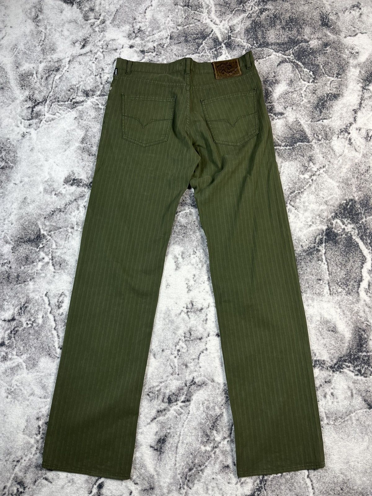 Versace Versace Olive Green Straight Fit Pants Made In Italy Size US 34 / EU 50 - 9 Thumbnail