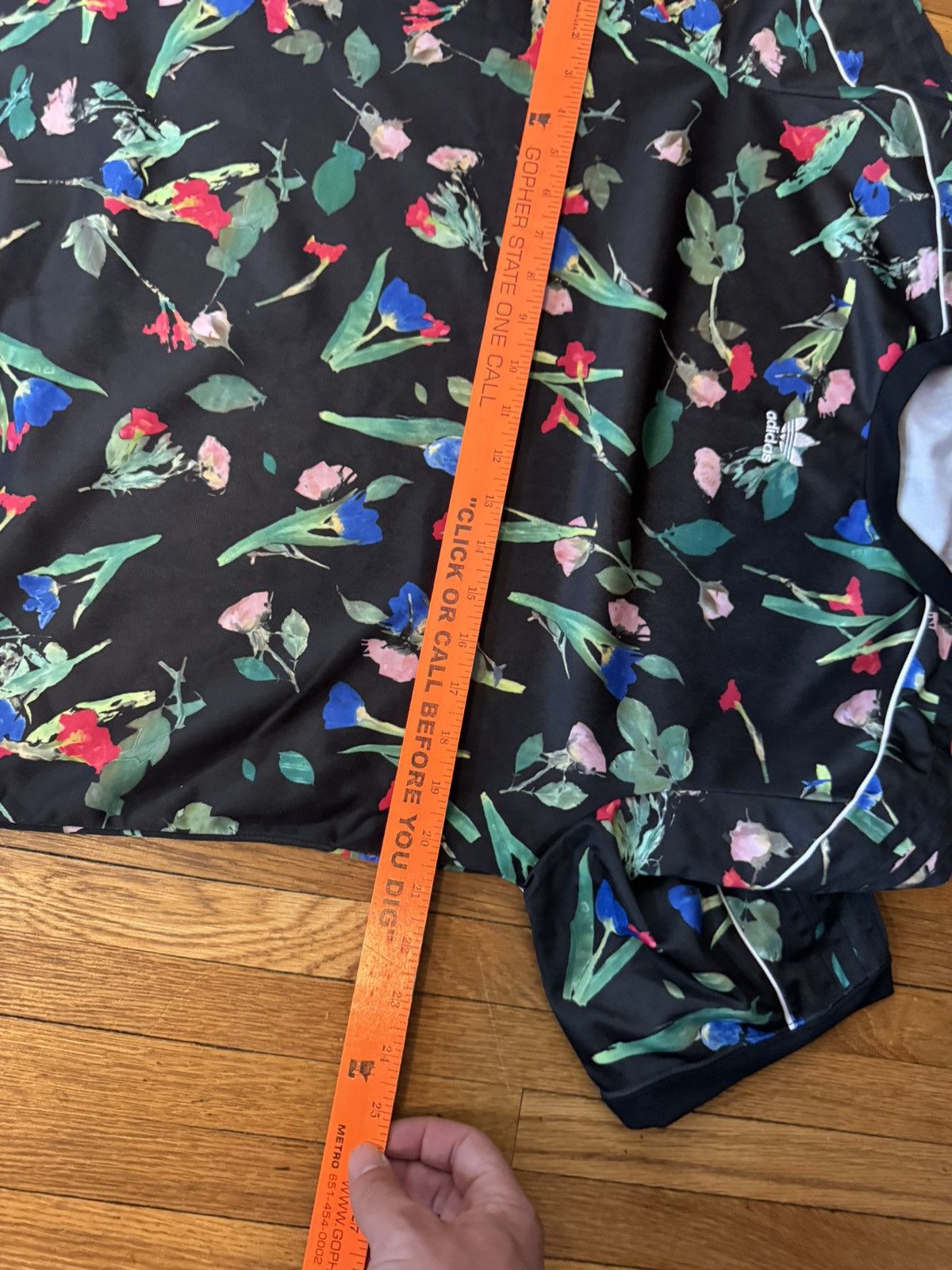 Adidas Adidas All Over Floral Print Dress Shirt Women Size Small Size S / US 4 / IT 40 - 6 Thumbnail
