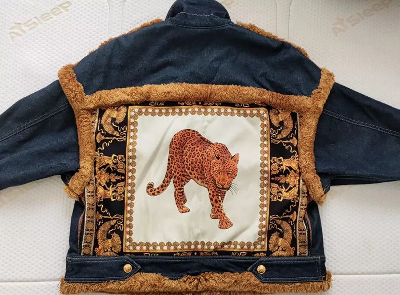 Versace Versace Leopard print baroque print denim jacket Size US S / EU 44-46 / 1 - 3 Thumbnail