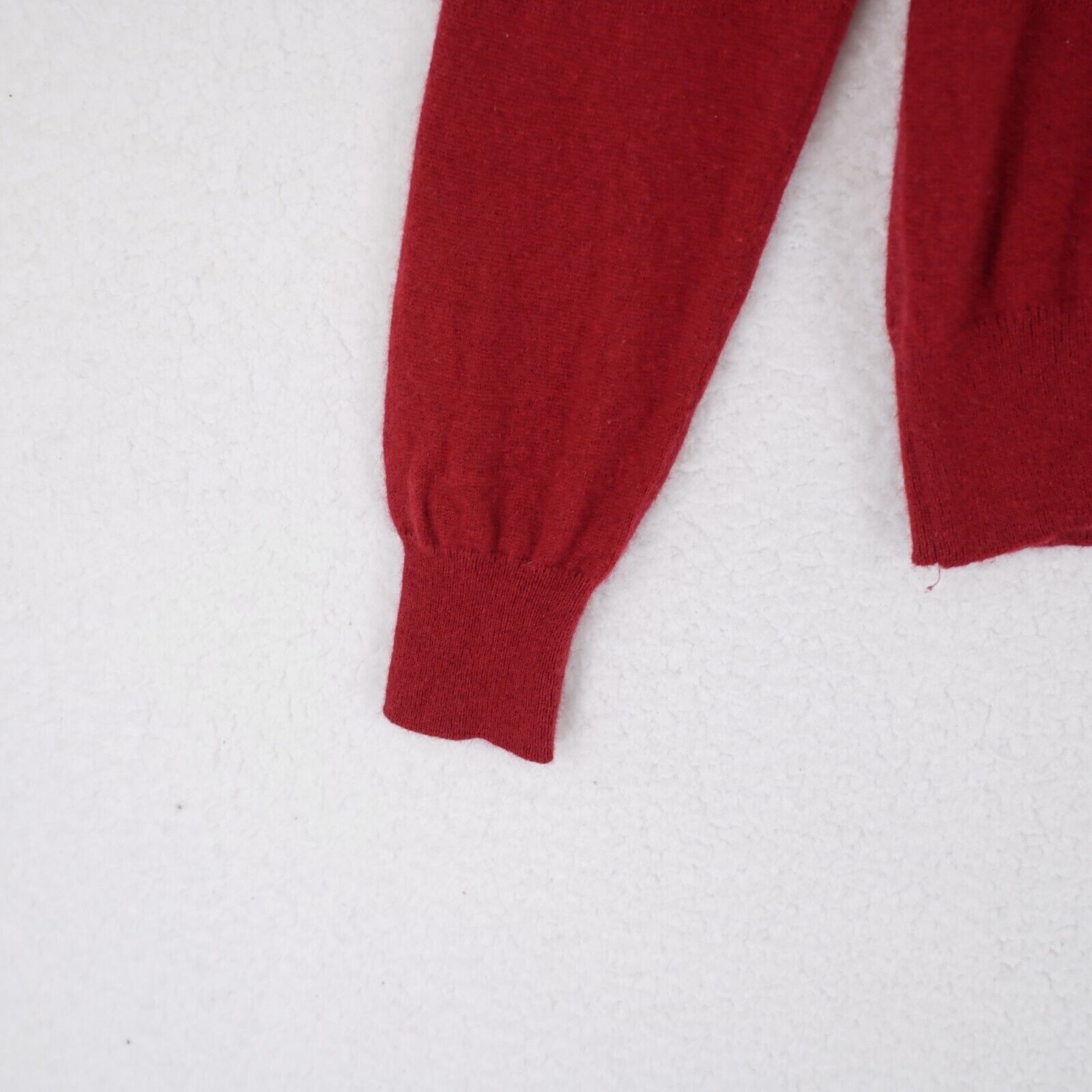 Elie Tahari Tahari Pure Luxe 100% Cashmere Medium Red V-Neck Sweater Size M / US 6-8 / IT 42-44 - 2 Thumbnail