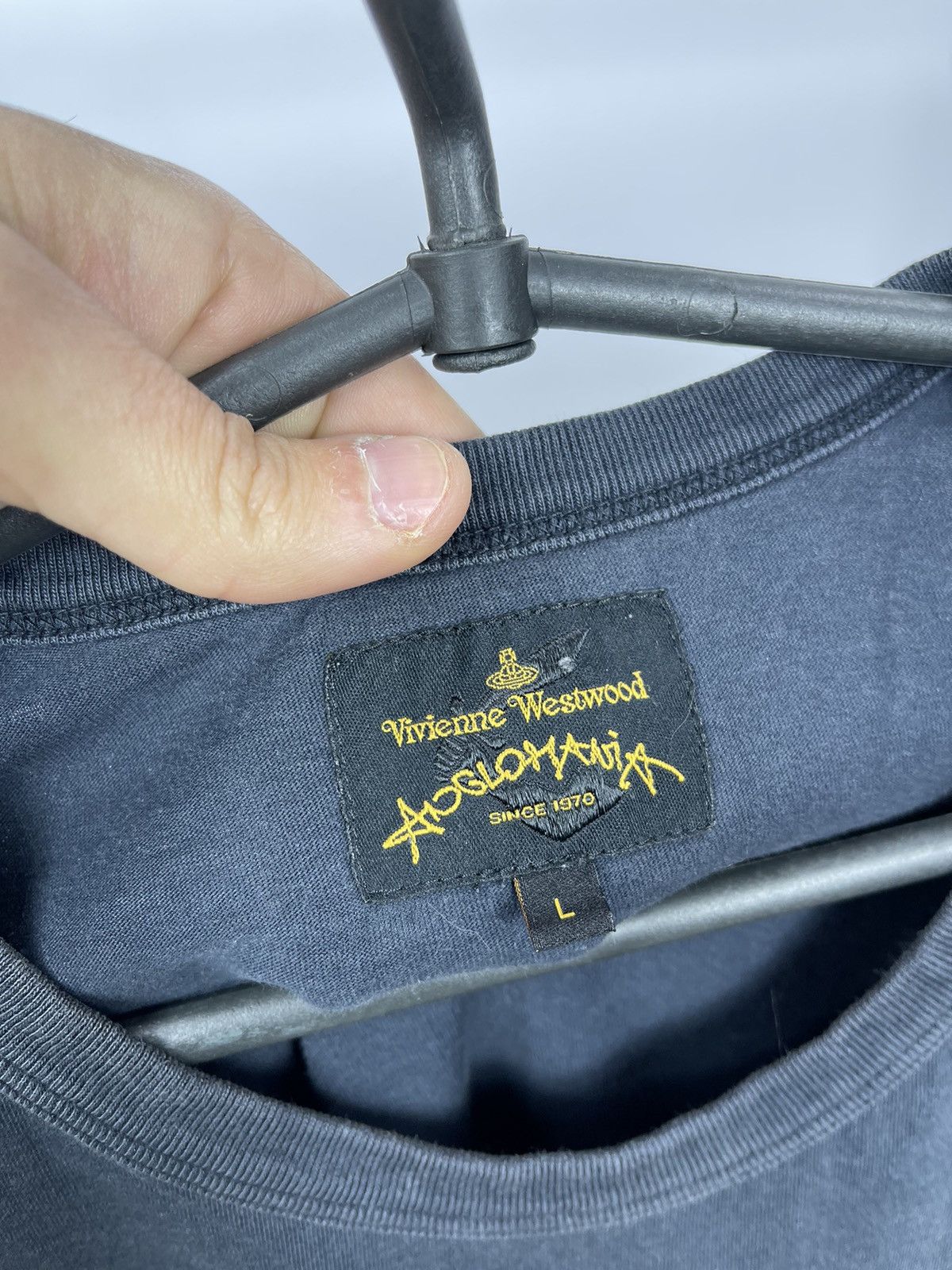 Vivienne Westwood Vivienne Westwood T-Shirt Size L Men’s Black Big Logo Gold Size US L / EU 52-54 / 3 - 6 Thumbnail