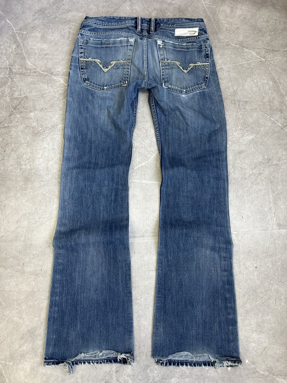 Diesel Diesel distressed retro flared jeans y2k epoch Size US 30 / EU 46 - 7 Thumbnail