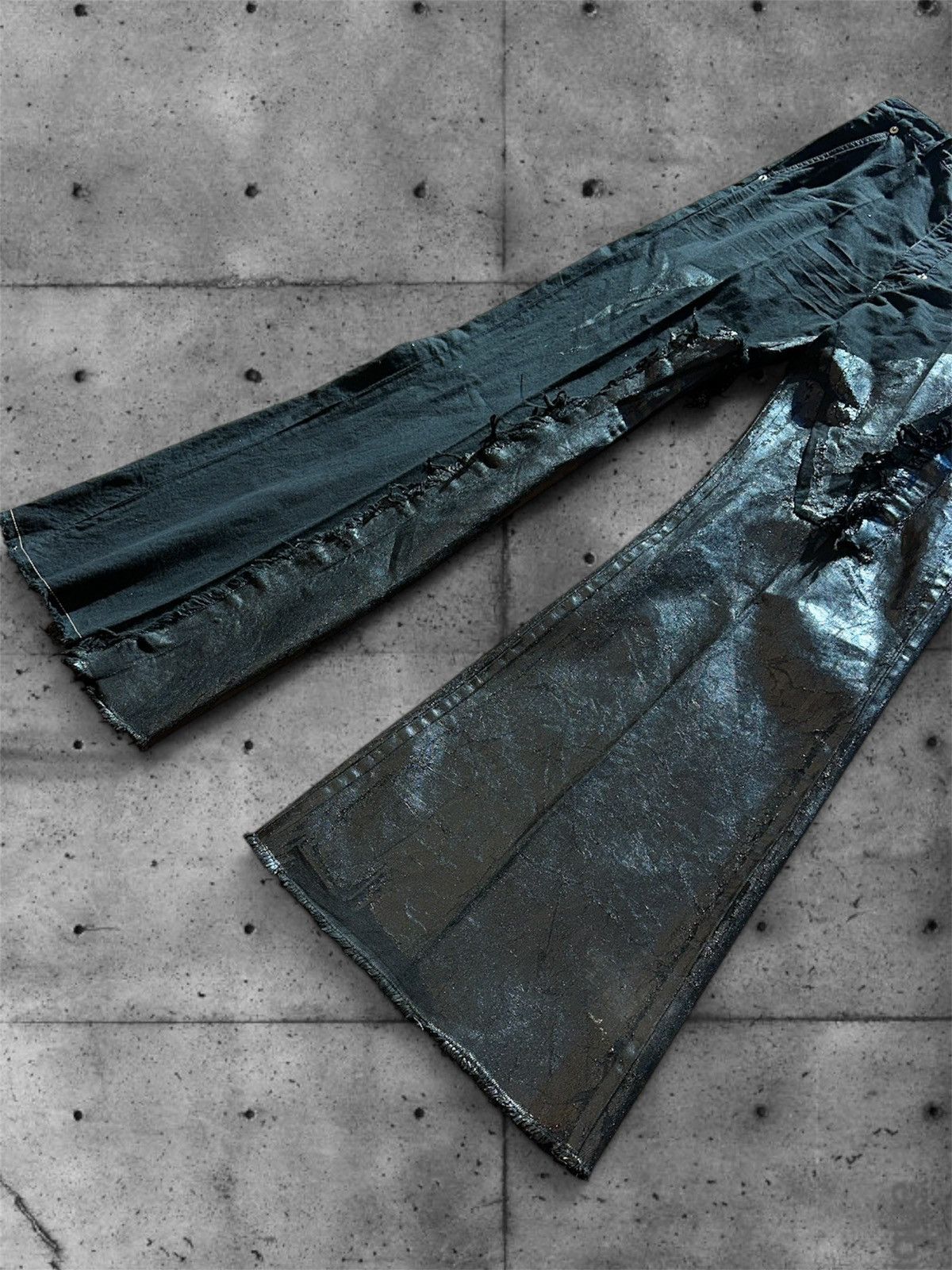 Rick Owens Rick Owens F/W25 concordians waxed pants Size US 28 / EU 44 - 4 Thumbnail