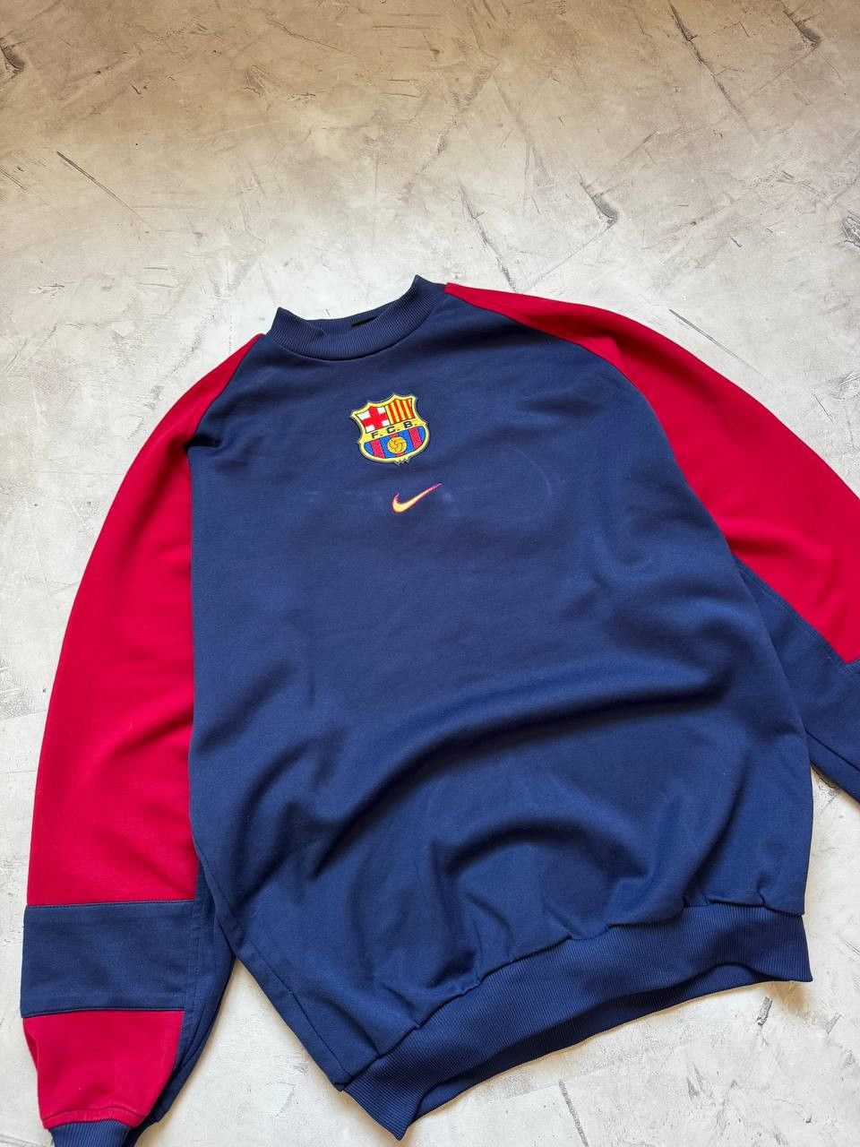 Nike Nike Barcelona vintage sweatshirt 1998/98 central swoosh Size US S / EU 44-46 / 1 - 5 Thumbnail