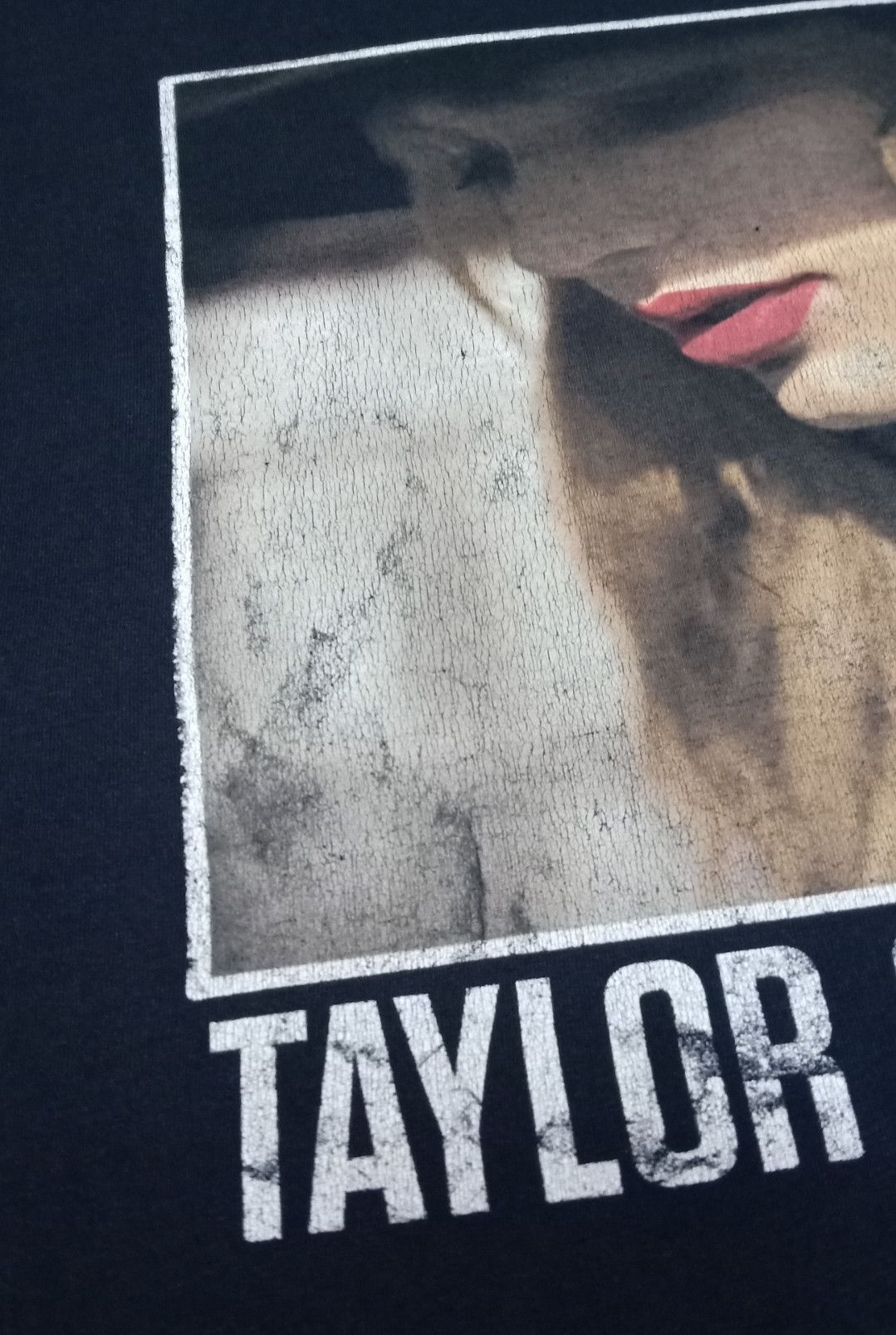 Band Tees Taylor Swift Red T-shirt Size US L / EU 52-54 / 3 - 5 Thumbnail