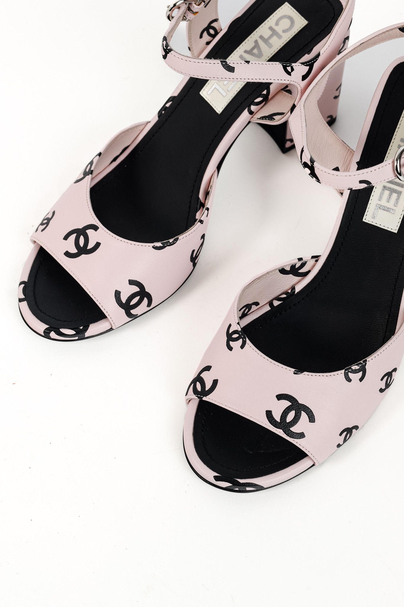 Chanel Chanel 22S Light Pink CC-Print Leather Sandals Size US 8 / IT 38 - 6 Thumbnail
