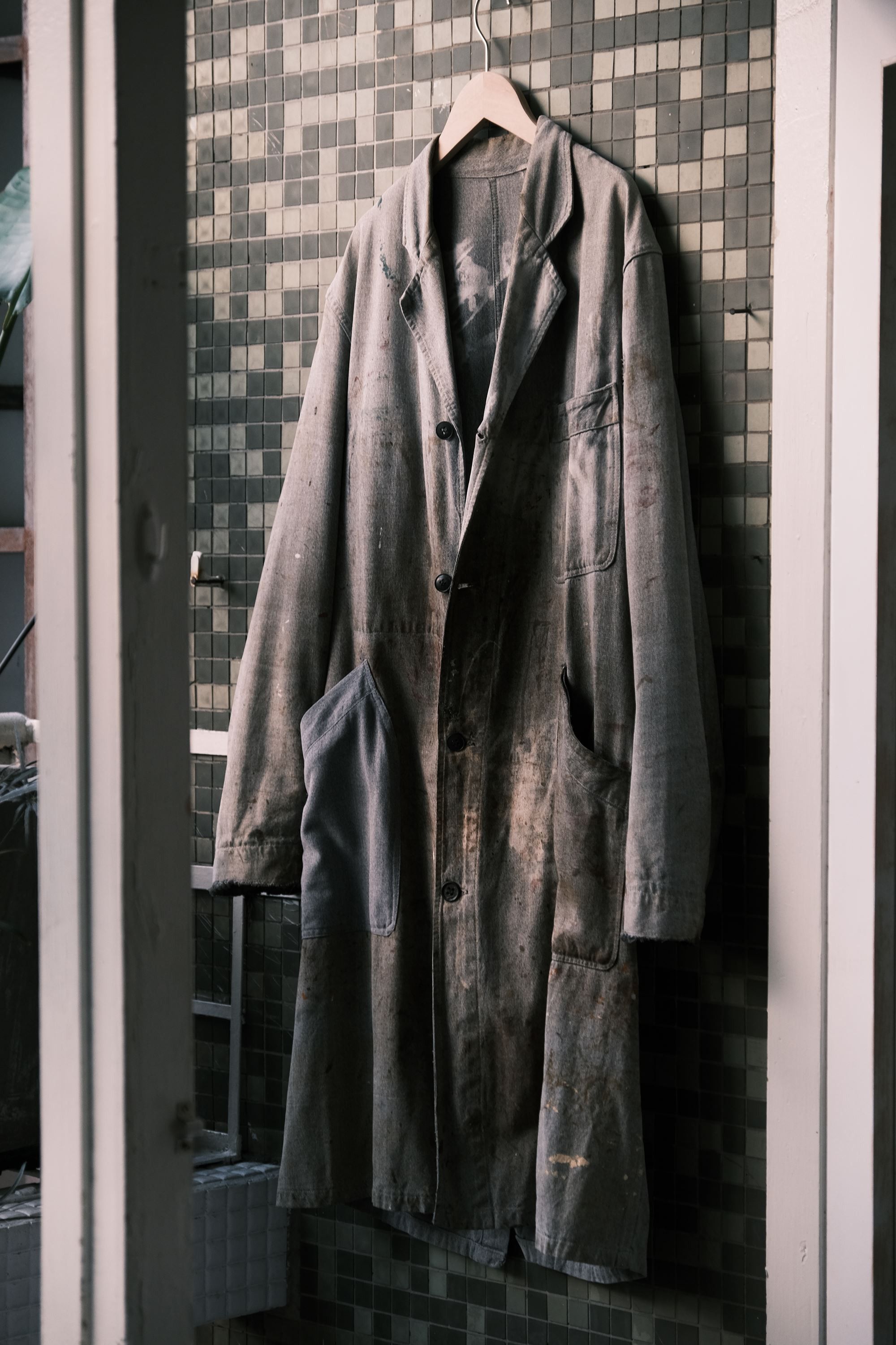 Vintage 1950's Distressed French Salt&Pepper Atelier Coat Size US M / EU 48-50 / 2 - 3 Thumbnail