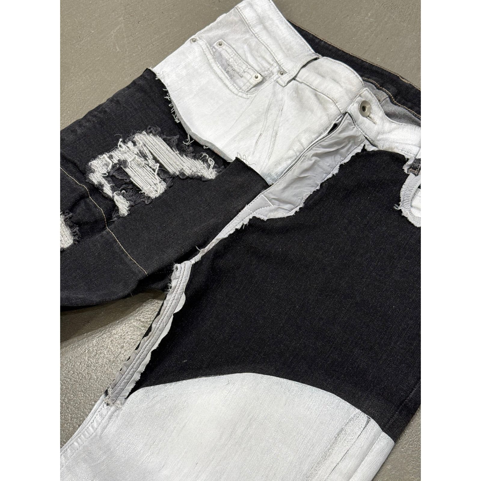 Rick Owens S/S2020 Rick Owens Tyrone painted sample jeans Size US 33 - 5 Thumbnail